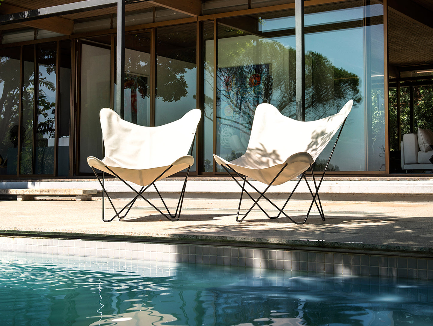 Sunshine Mariposa Butterfly Chair by Cuero