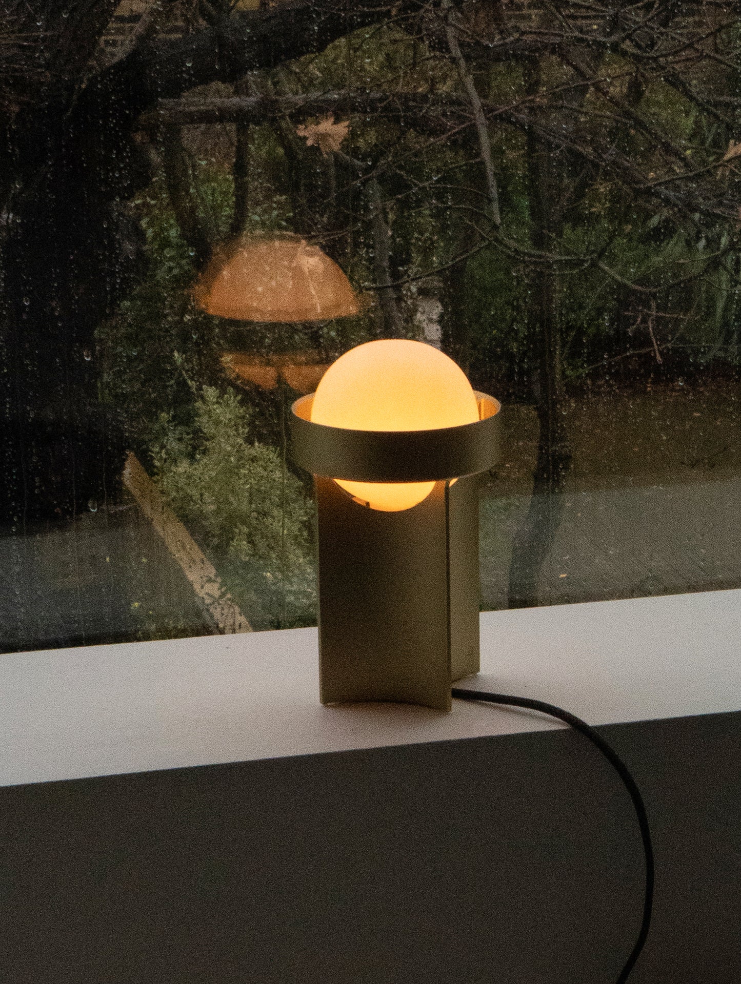 Loop Table Lamp with Sphere III by Tala - Gold