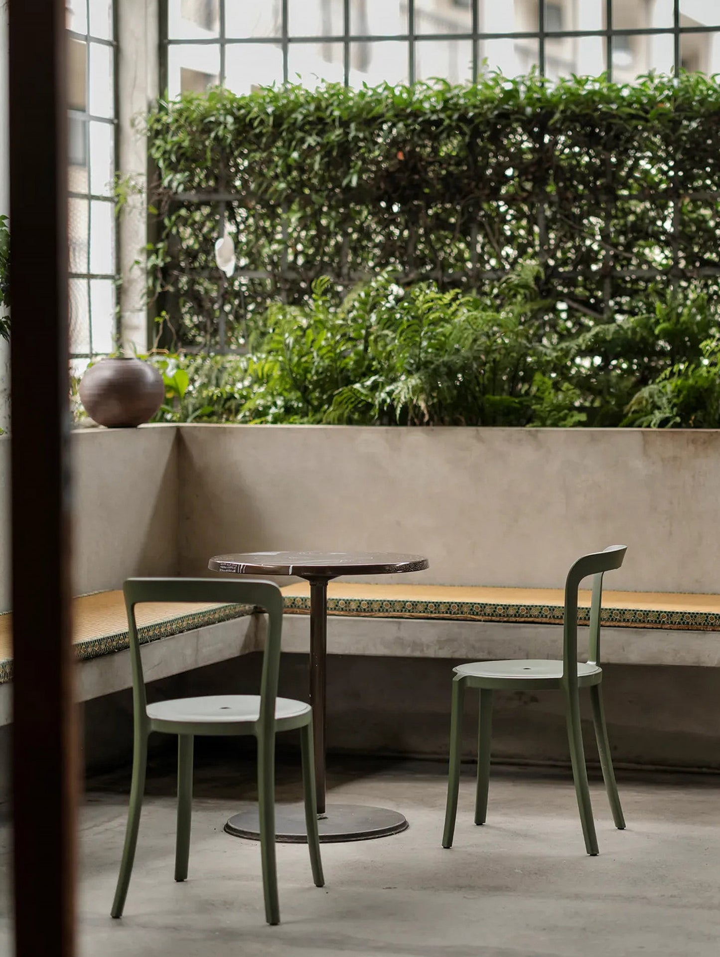 On & On Chair - Recycled Plastic Seat by Emeco / Green