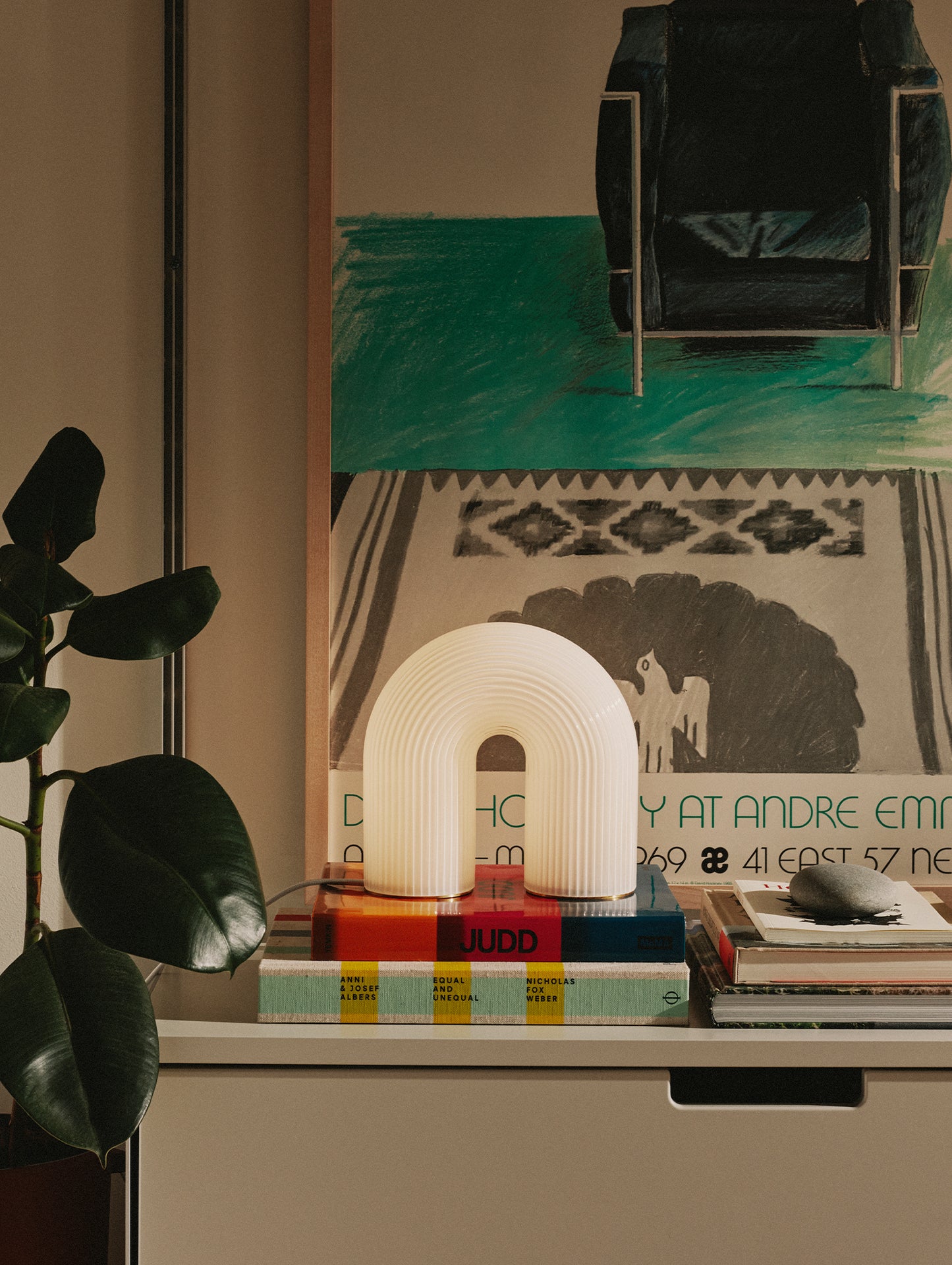 Vuelta Table Lamp
