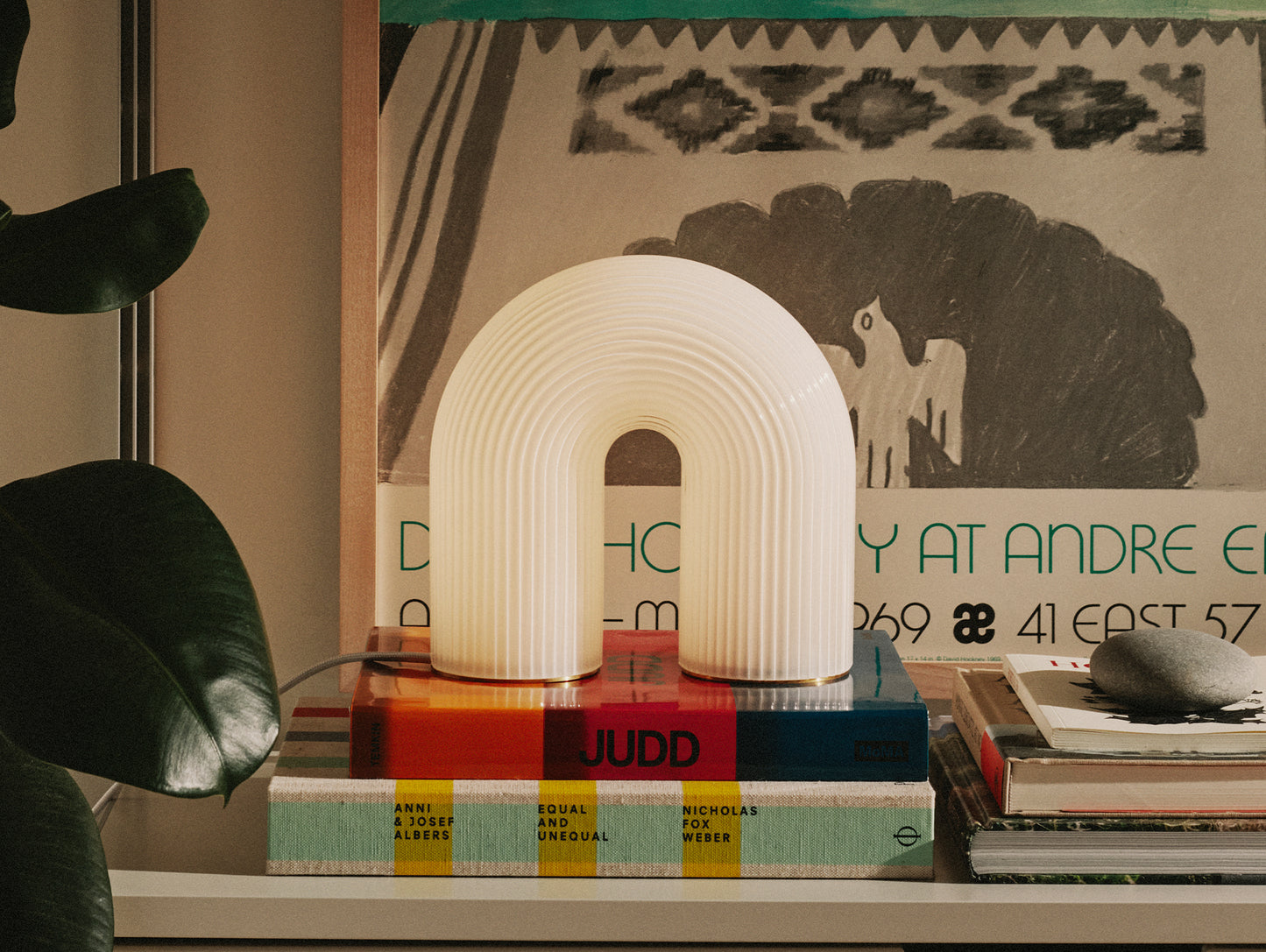 Vuelta Table Lamp
