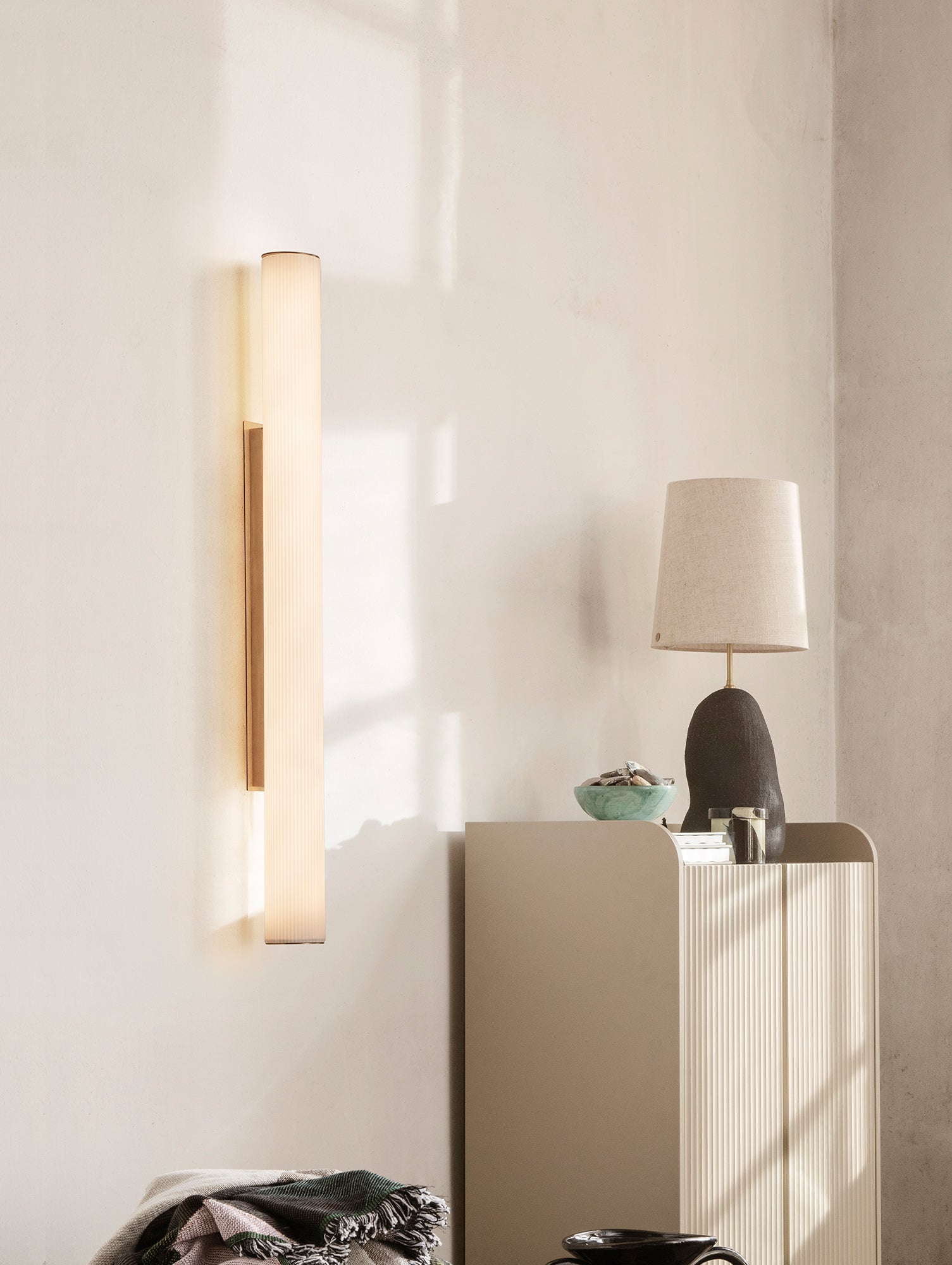 Ferm Living の Vuelta ウォールランプ – Really Well Made