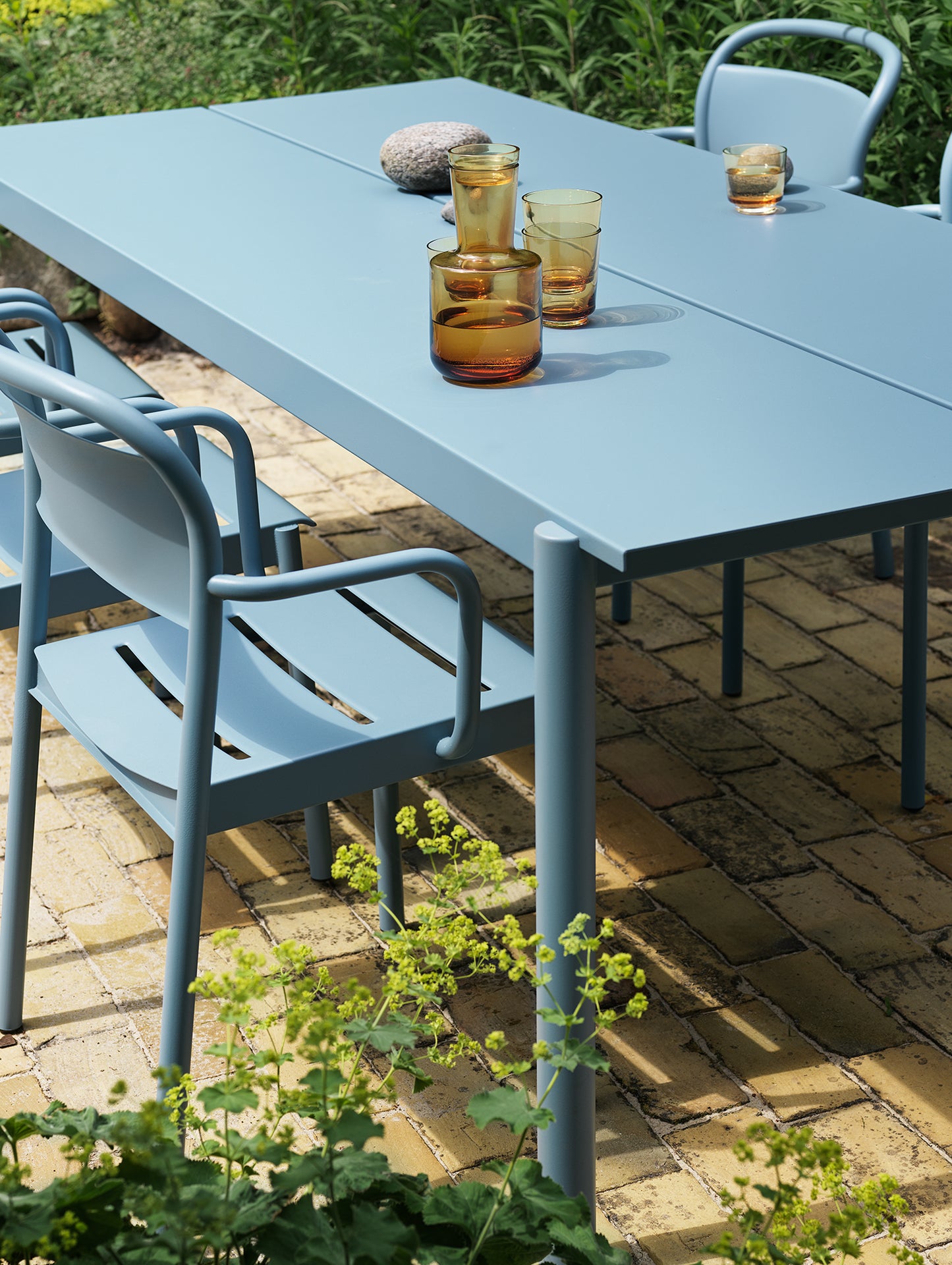 Muuto Linear Table 220 cm - Pale Blue