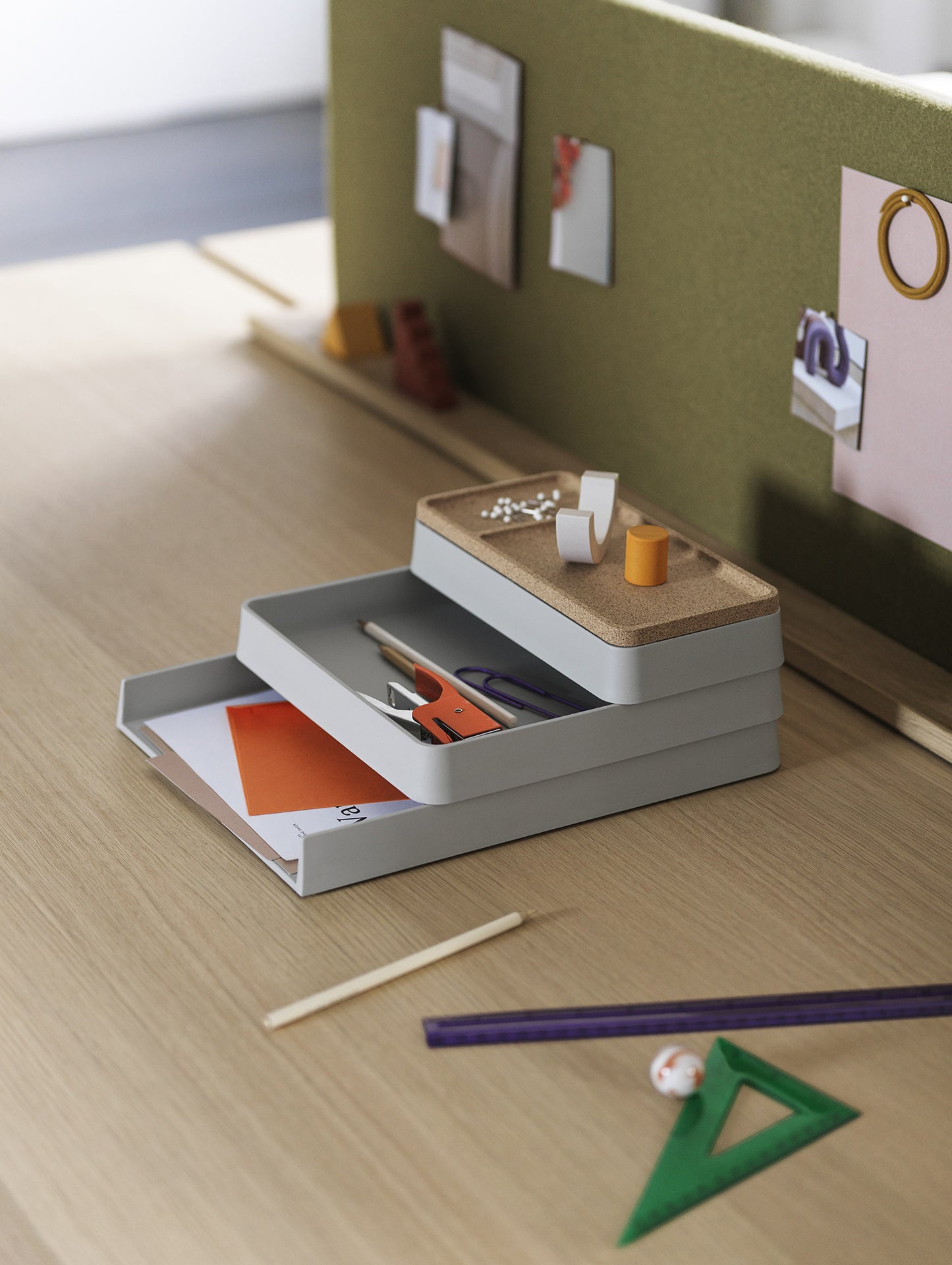 Arrange Desktop Series by Muuto - Configuration 1