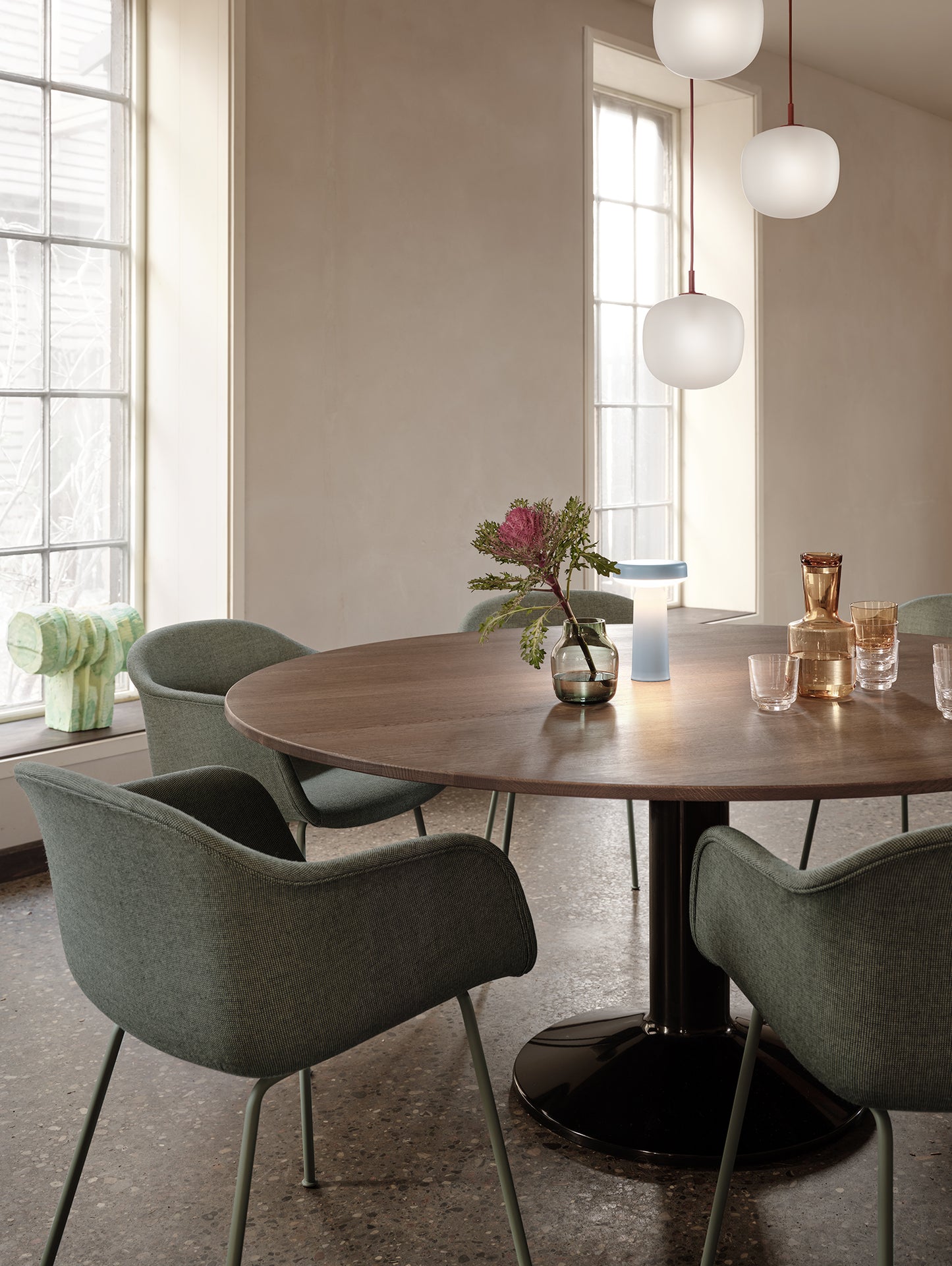 Muuto Fiber Armchair with Metal Legs by Muuto - Sabi 921 / Dusty Green Base
