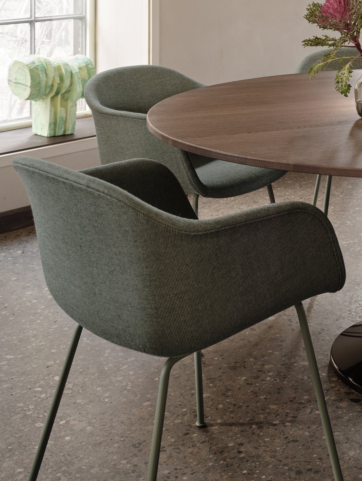 Muuto Fiber Armchair with Metal Legs by Muuto - Sabi 921 / Dusty Green Base