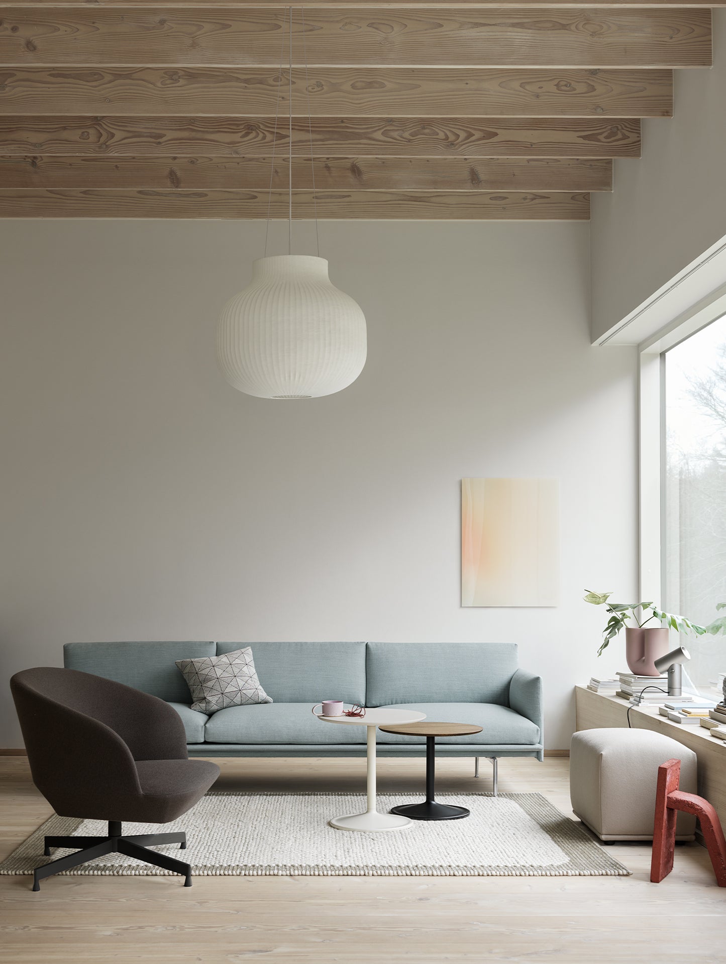 Oslo Lounge Chair - Swivel Base by Muuto