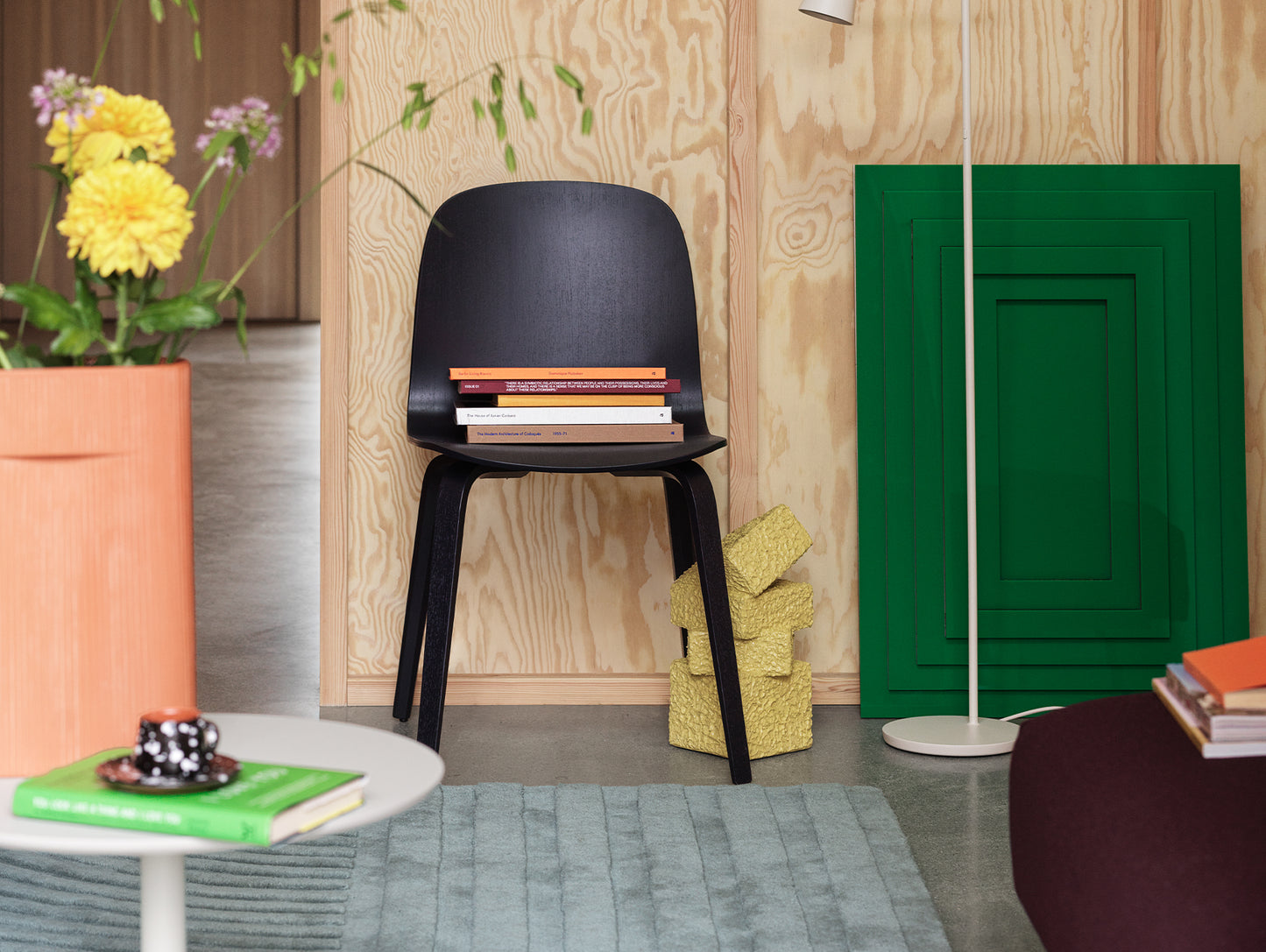 Visu Chair Wood Base - Set of 2 by Muuto - midnight blue