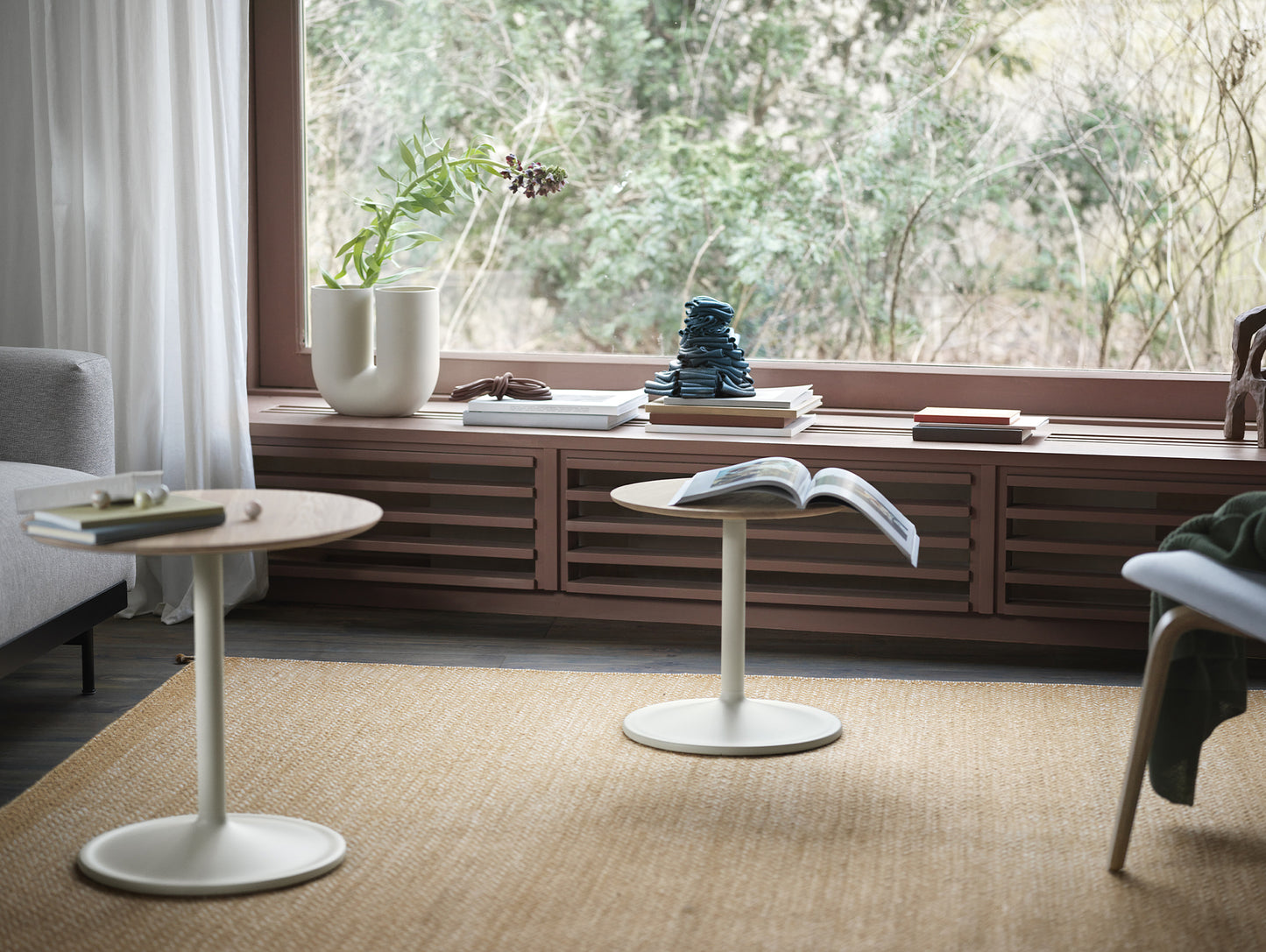 Soft Side Table by Muuto - Oak Top and Off-White Base