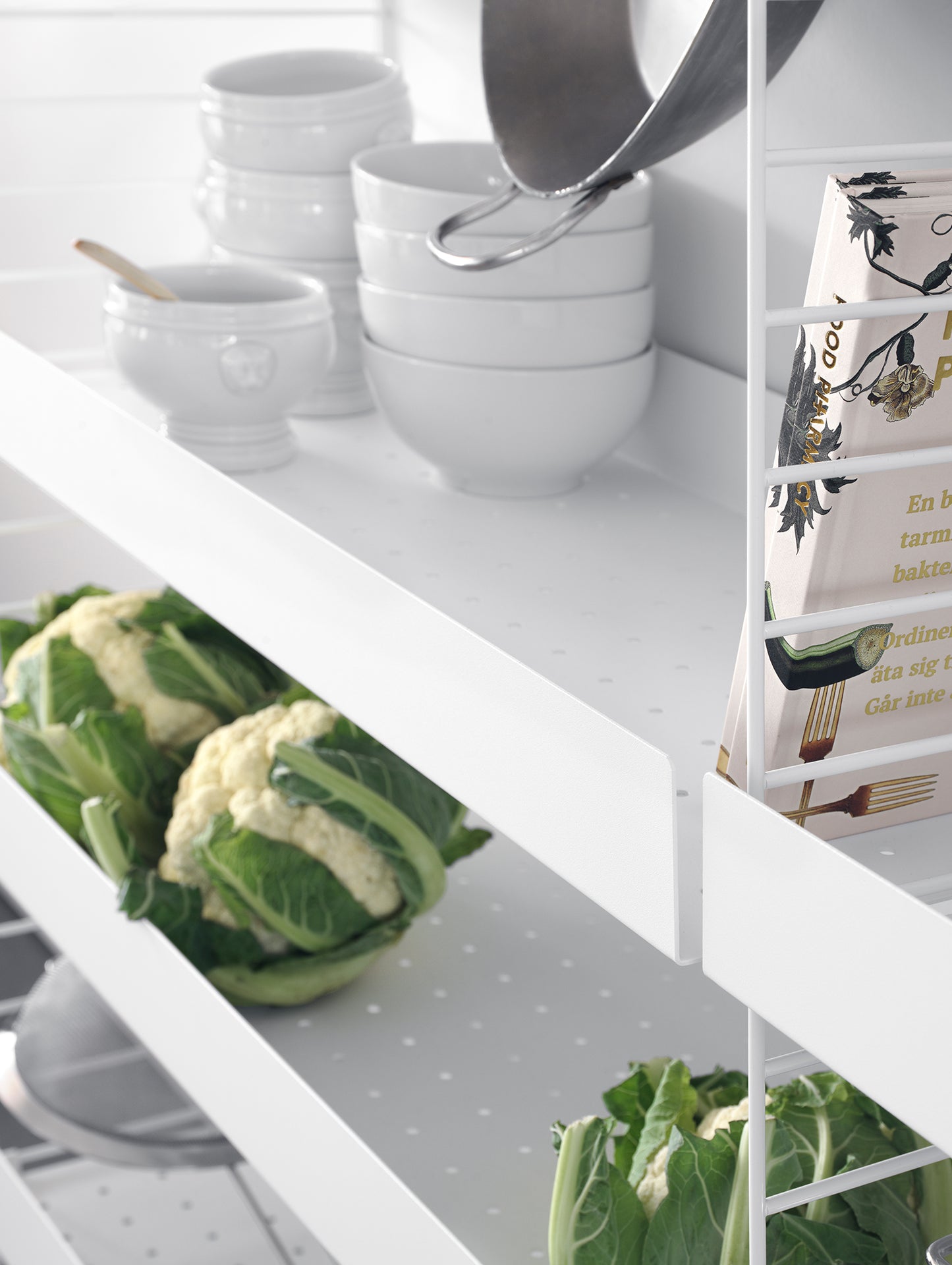 String Kitchen Combinations by String - Combination F / white