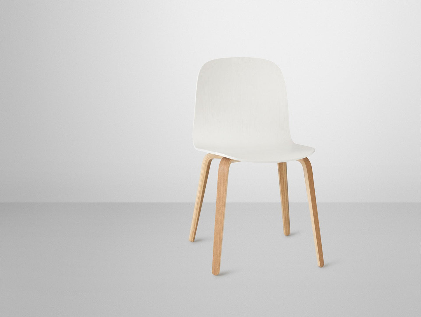 Visu Chair Wood Base by Muuto - White Ash and Oak