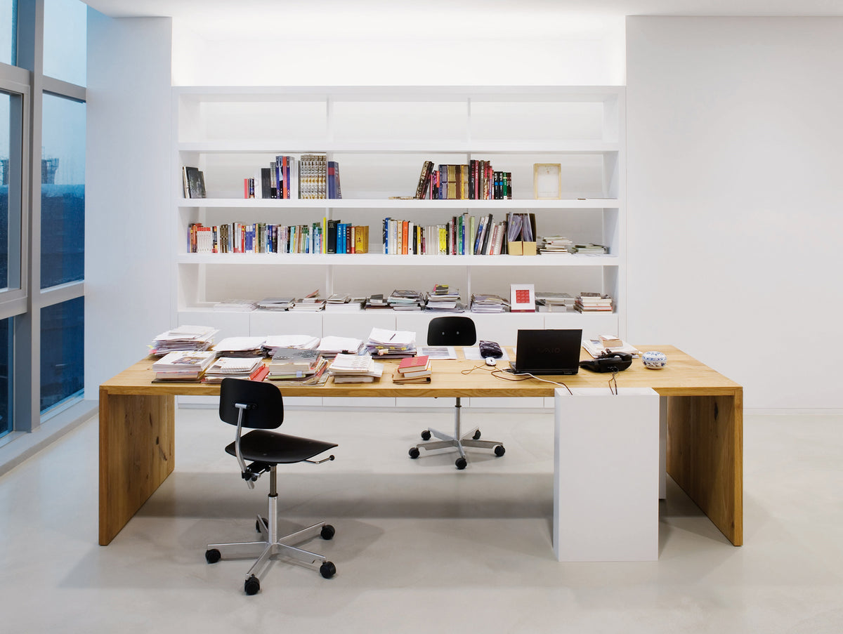 TA01 Ponte Table by e15