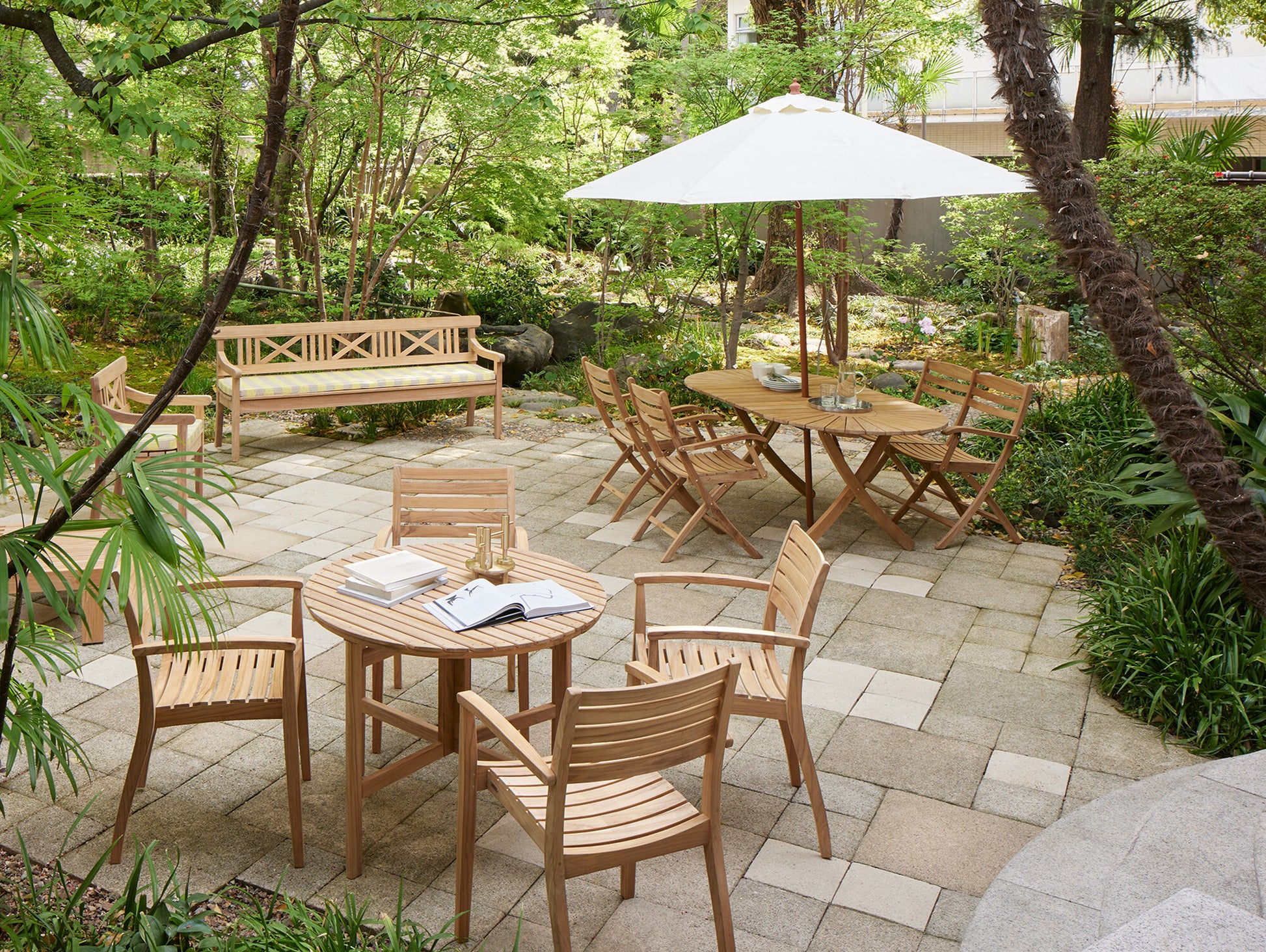 Selandia Extendable Table by Fritz Hansen