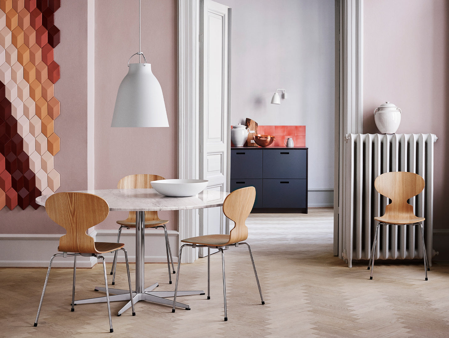 Ant Chair 4 Legs by Fritz Hansen - Natural Veneer Shell / Chromed Steel Base /  Elm