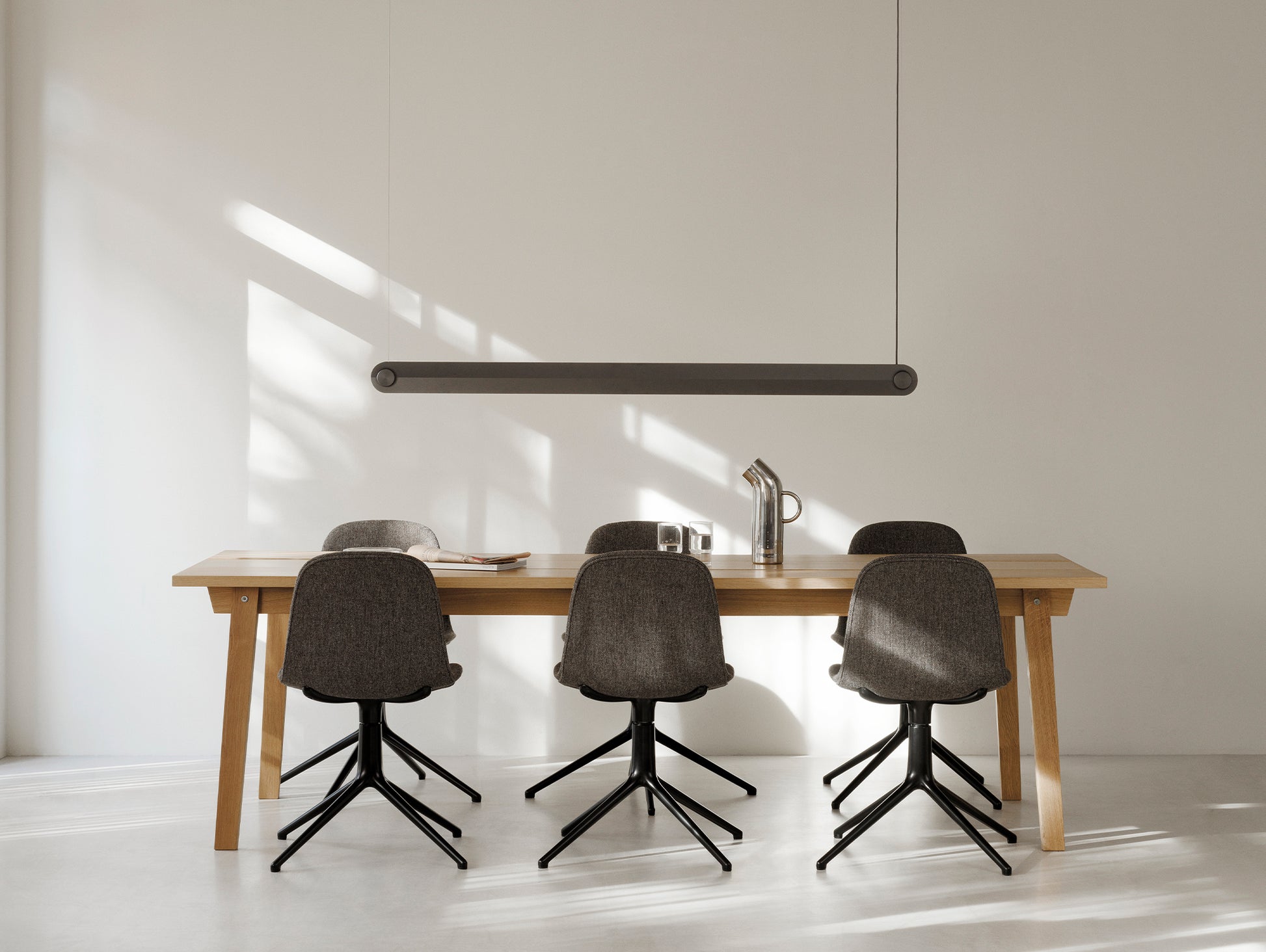 Dim Linear Lamp by Normann Copenhagen - Black Aluminium