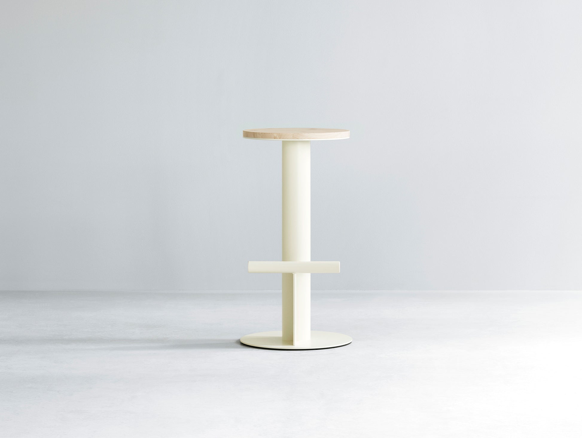 Pole Bar Stool by Normann Copenhagen - H75 / Sand