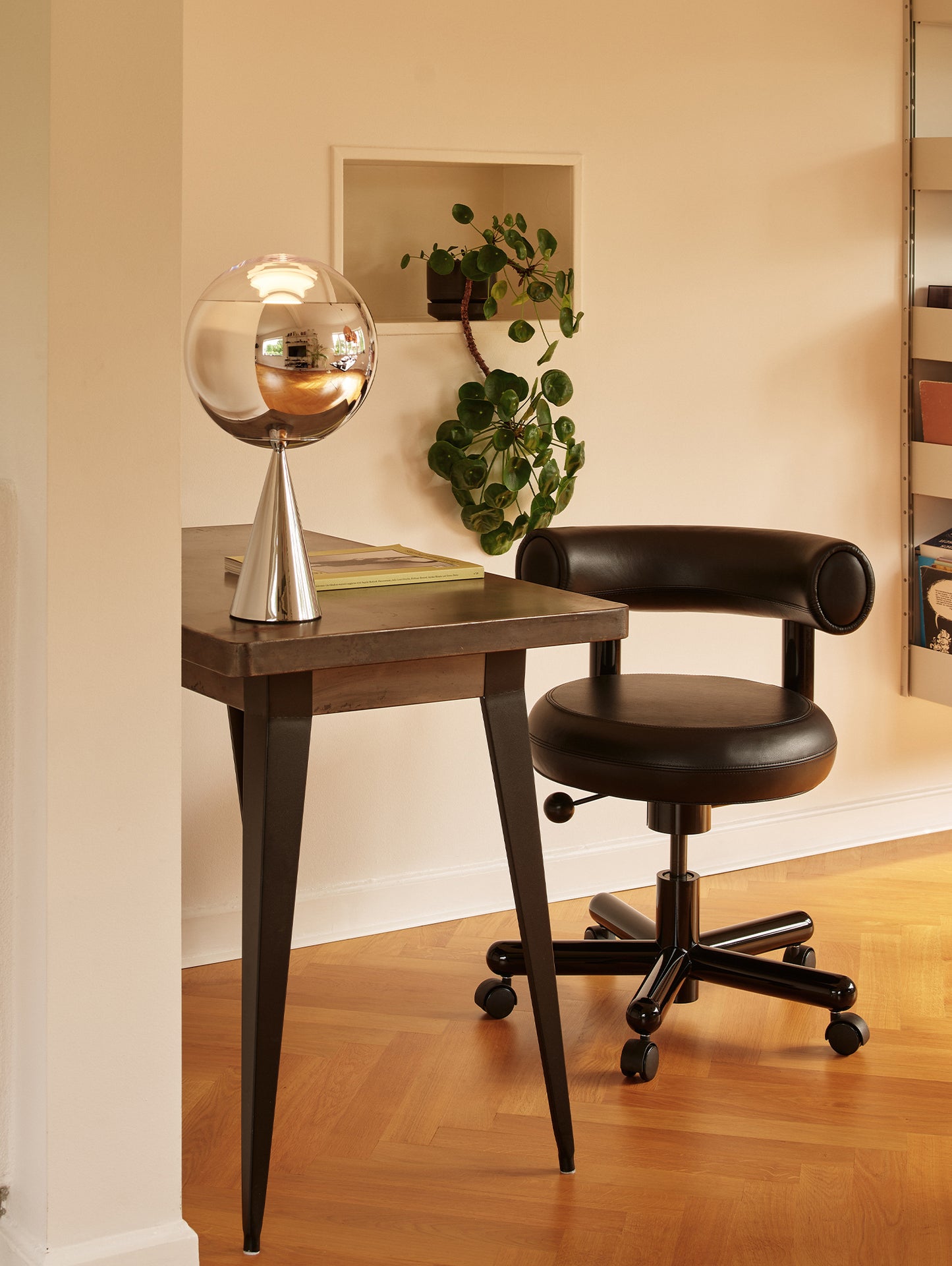 Fat Work Office Chair by Tom Dixon - Camo Leather Black