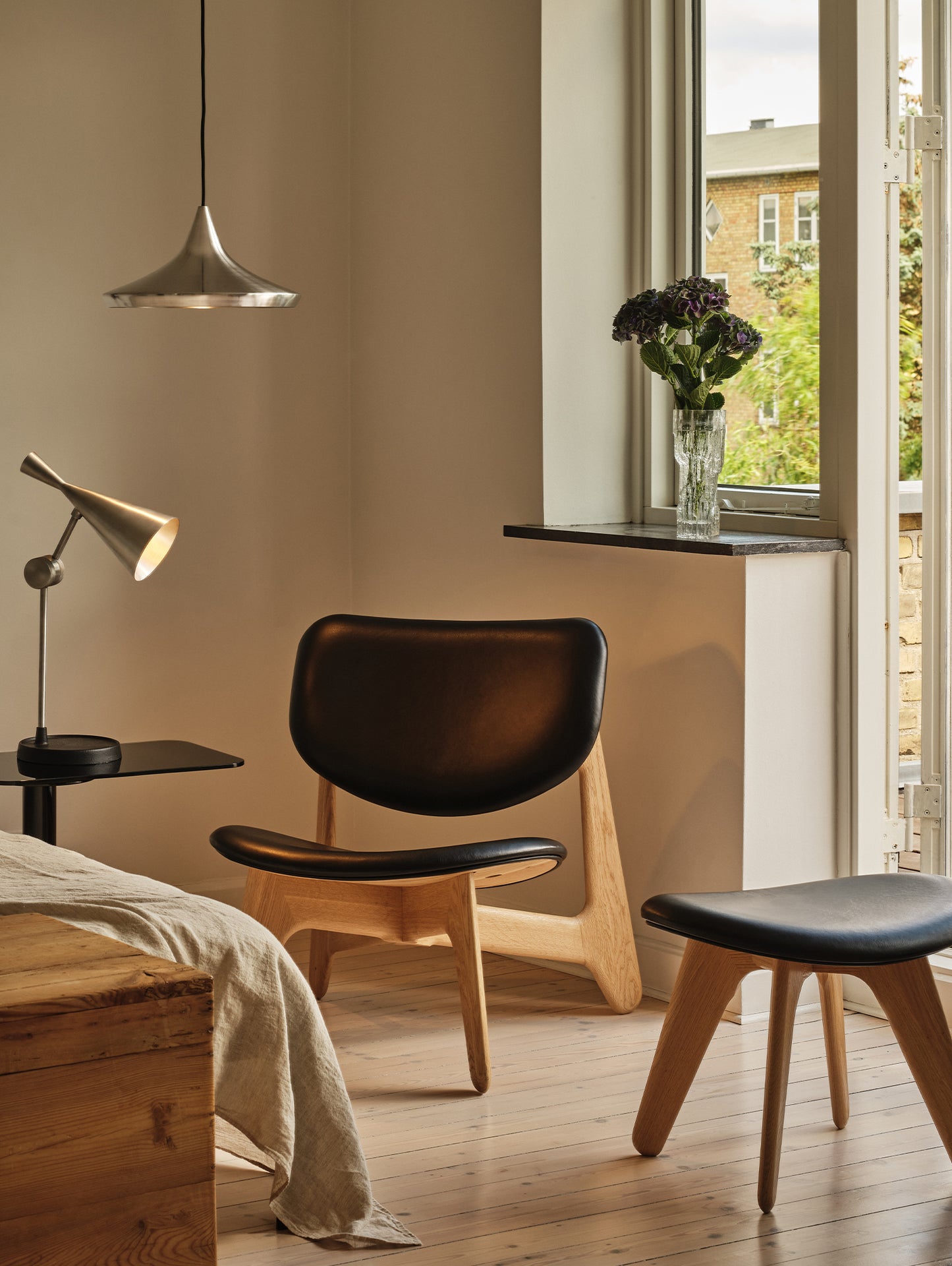 Unbeaten Wide LED Pendant Light by Tom Dixon