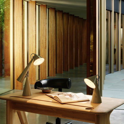 Pose Task Light by Tom Dixon - Putty