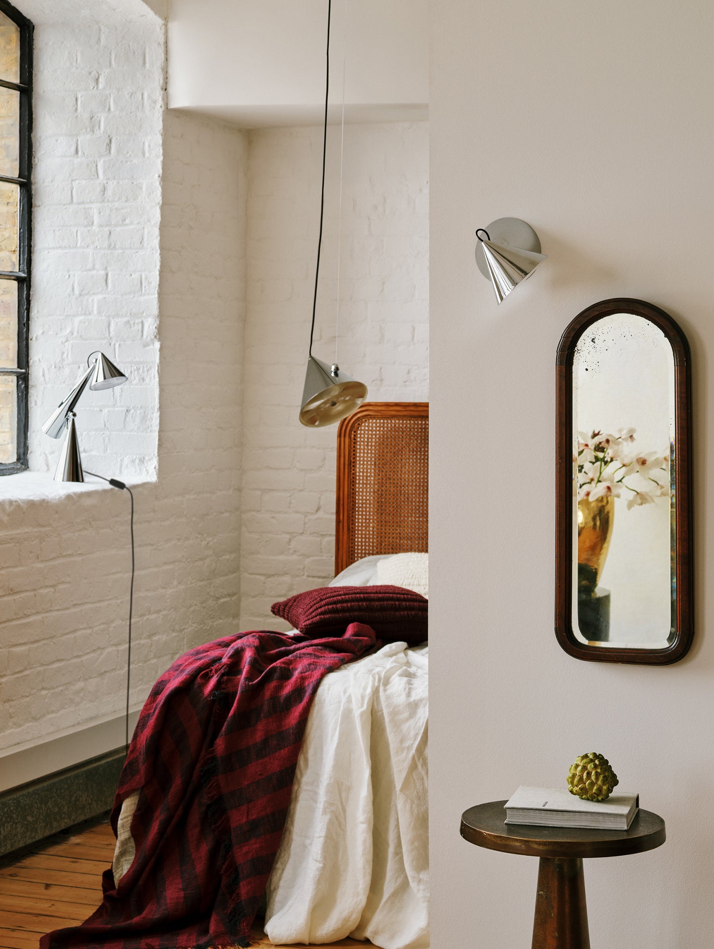 Pose LED Surface Light by Tom Dixon - Silver