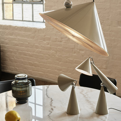 Pose Task Light by Tom Dixon - Putty