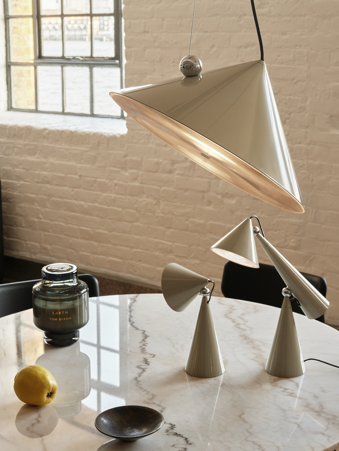 Pose Task Light by Tom Dixon - Putty