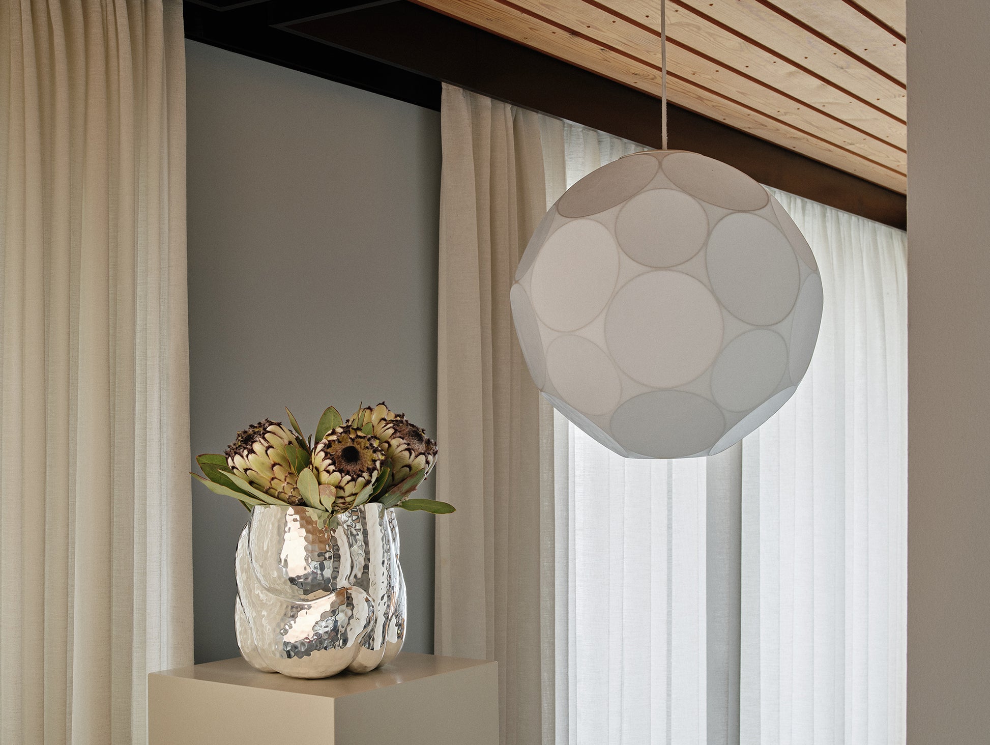 Soft Pendant Light by Tom Dixon - Medium