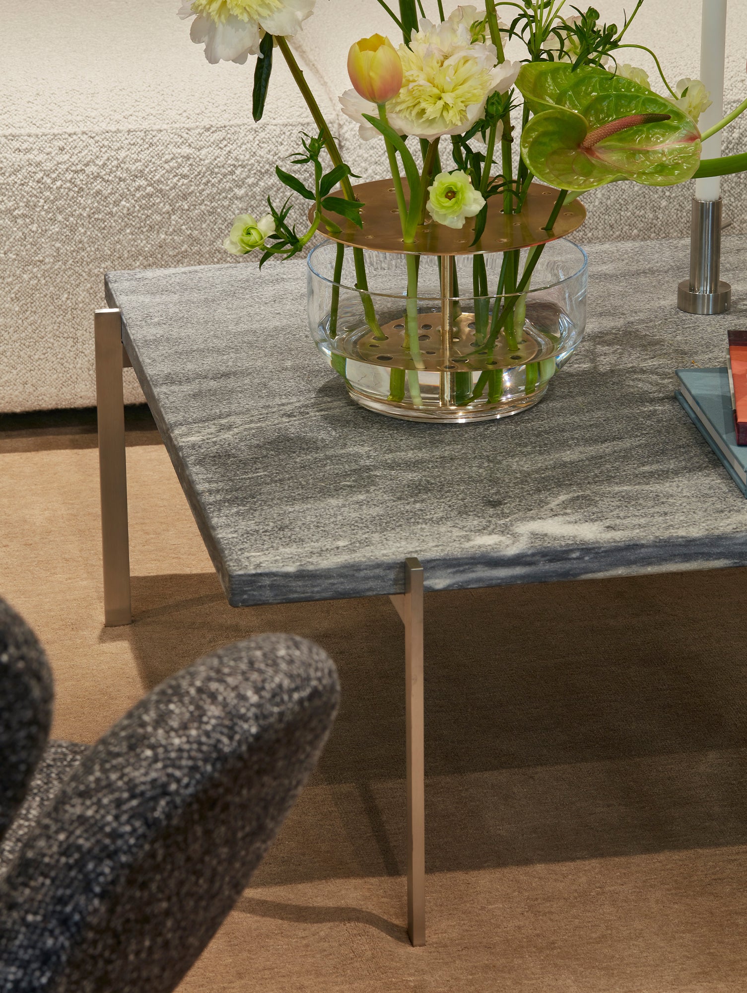 PK61 Coffee Table by Fritz Hansen  - Grey White Marble Rolled