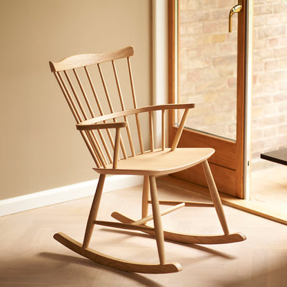 J52G Rocking Chair by FDB Mobler - Oiled Oak