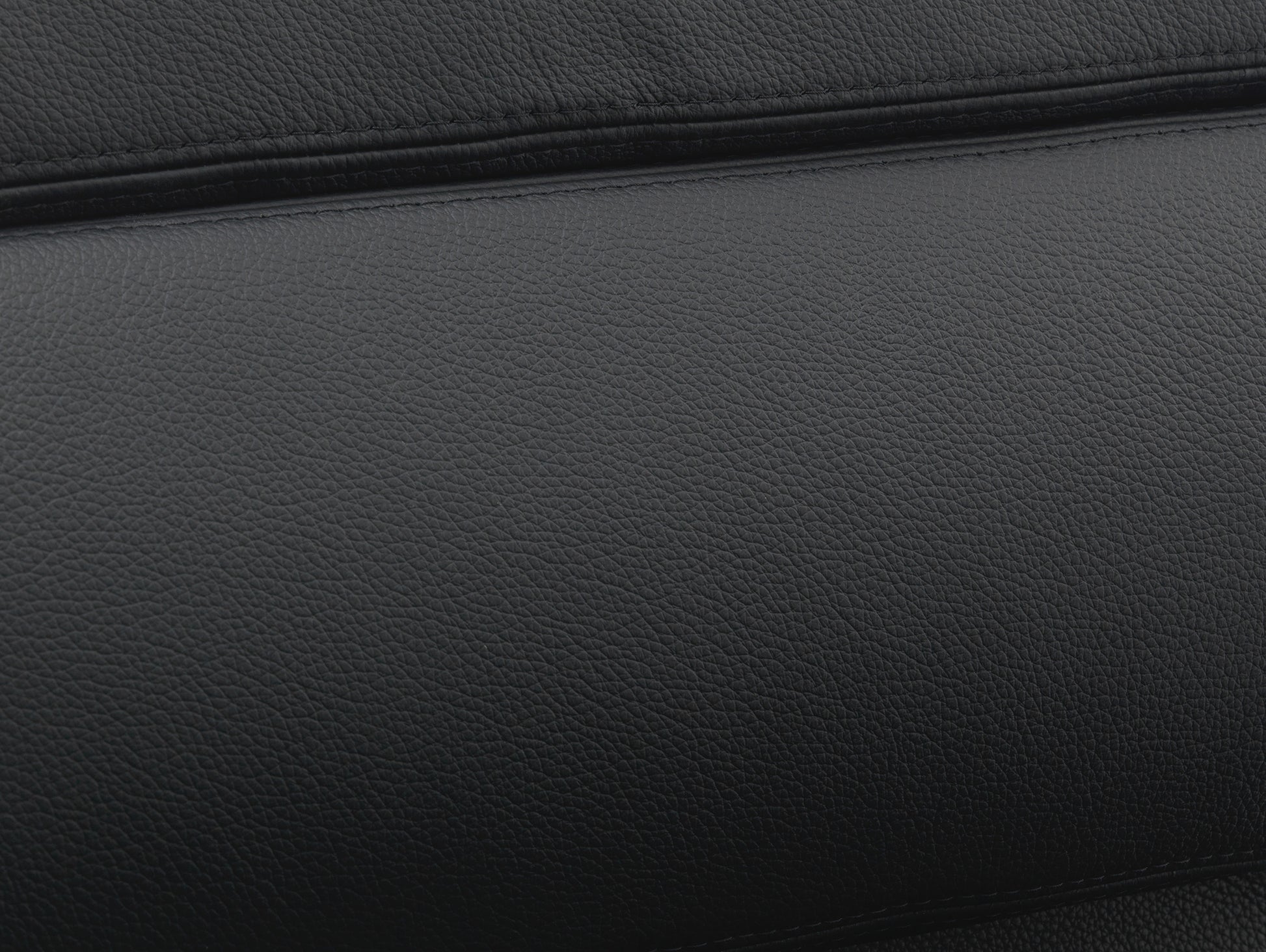 Soft Pad Work Chair EA 217 by Vitra - Chromed Aluminium / Seat: Nero Leather / Back: Plano Nero (L20)