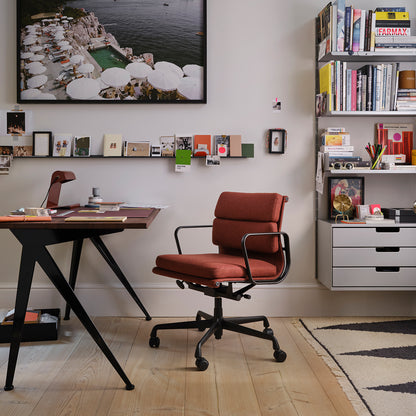 Compas Direction Desk by Vitra