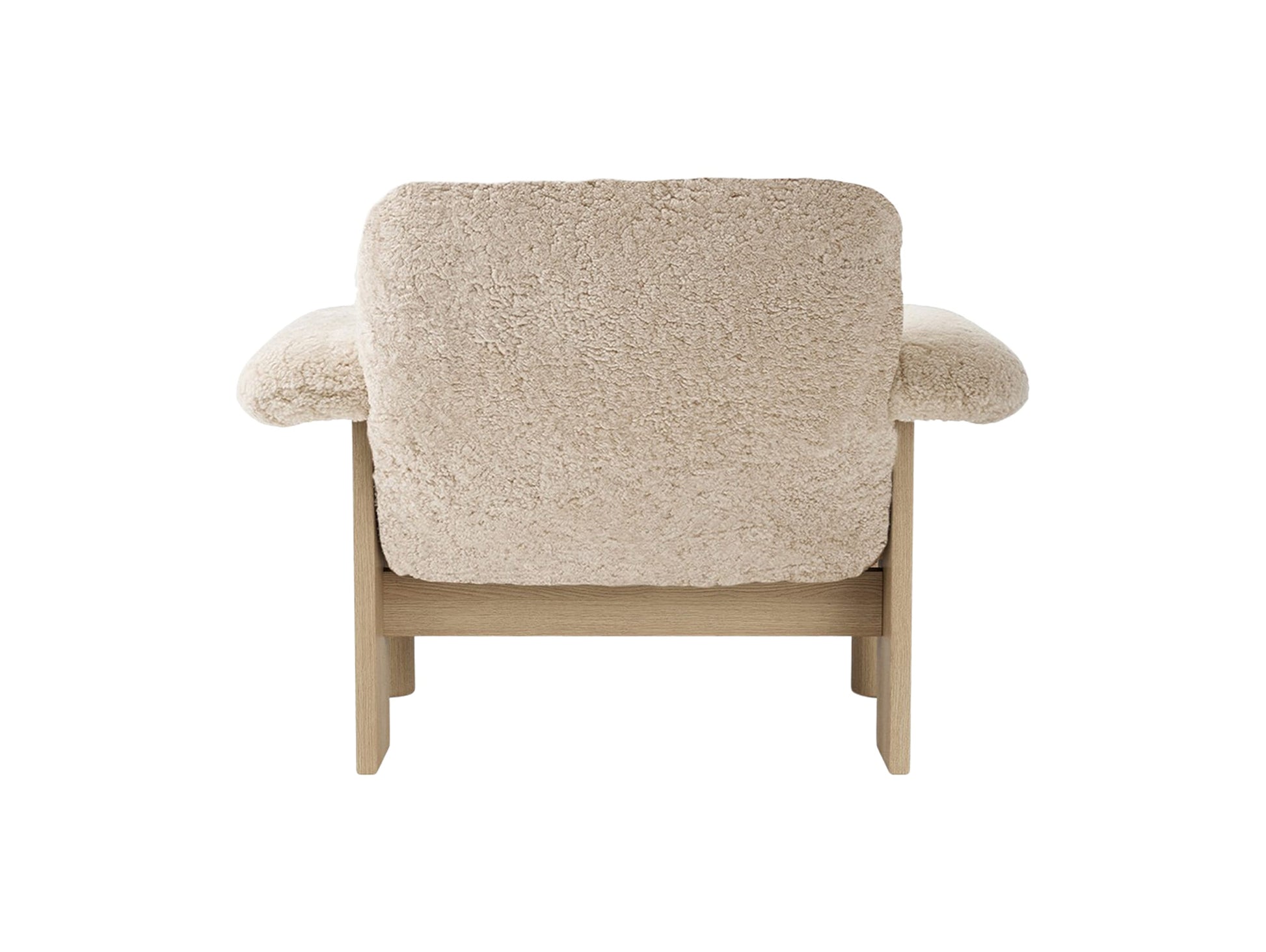 Brasilia Low Back Lounge Chair by Audo Copenhagen - Oiled Oak / Sheepskin Nature