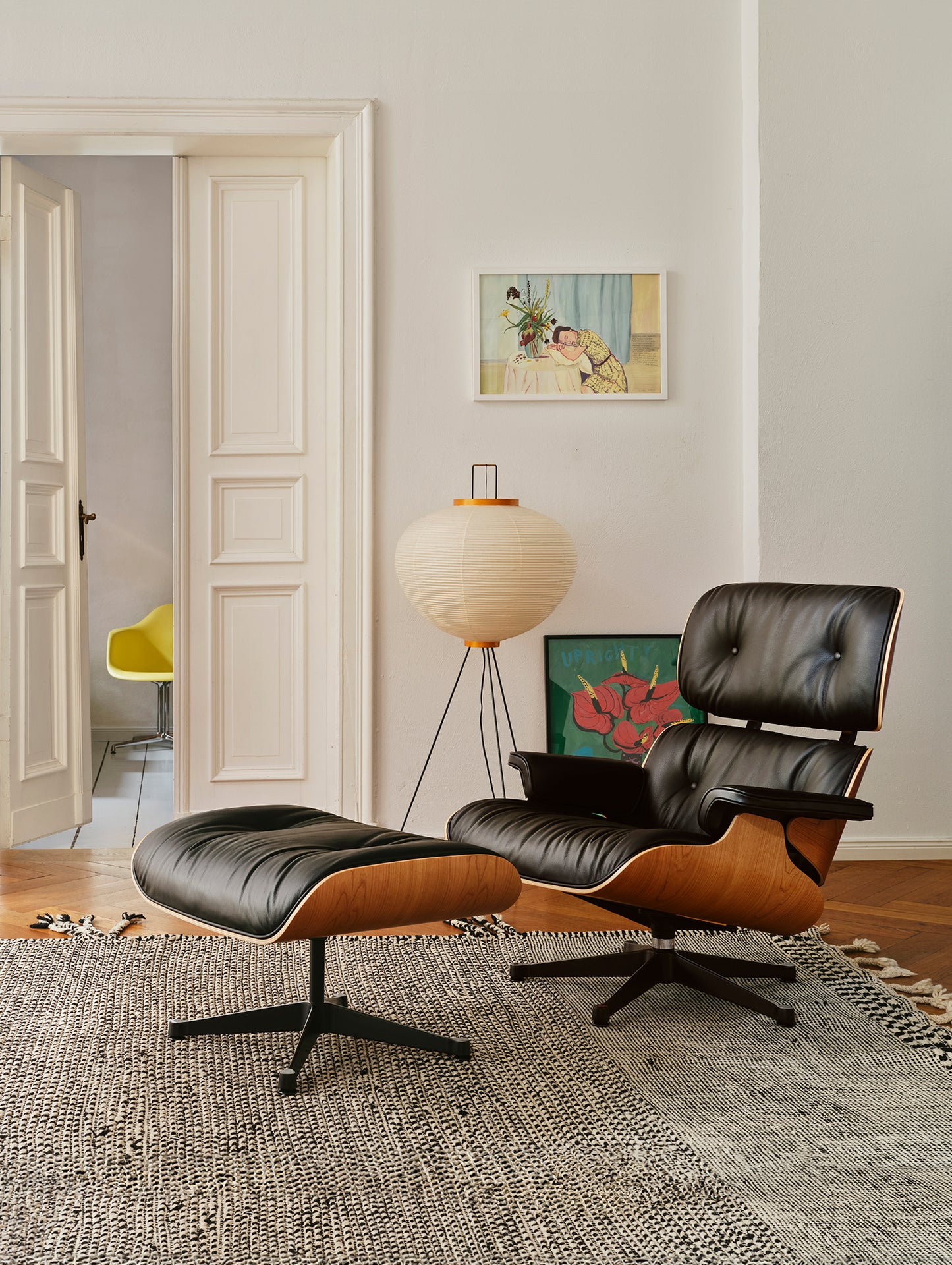 Eames Lounge Chair by Vitra - American Cherry / Leather Premium F66 Nero