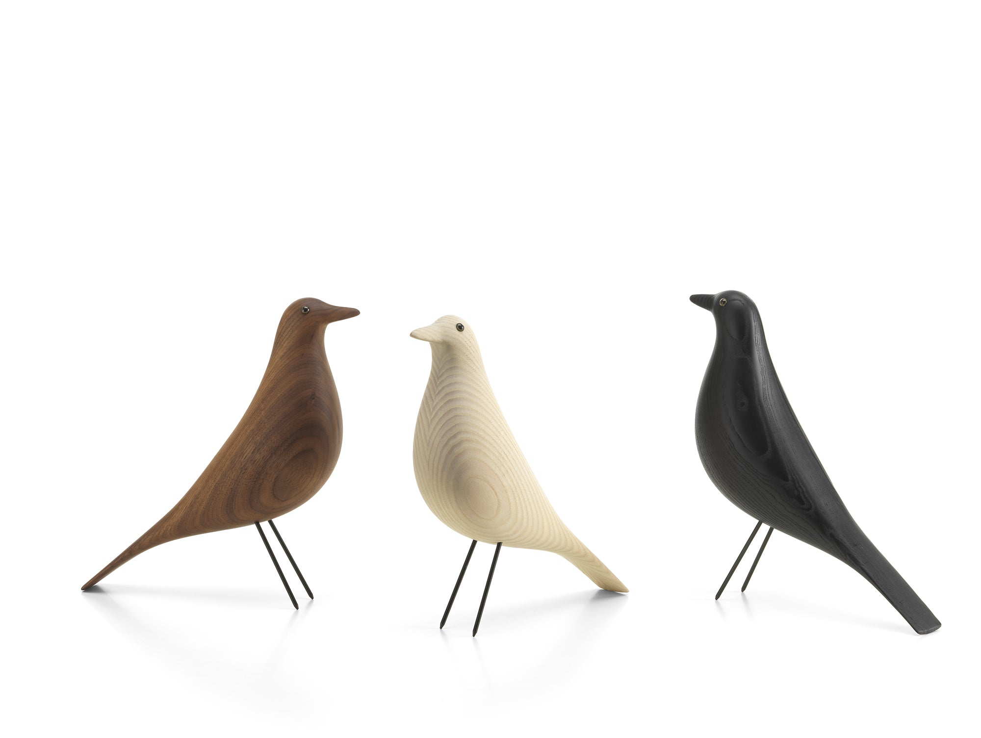 イームズ ハウス バード (ウォールナット) by Vitra – Really Well Made