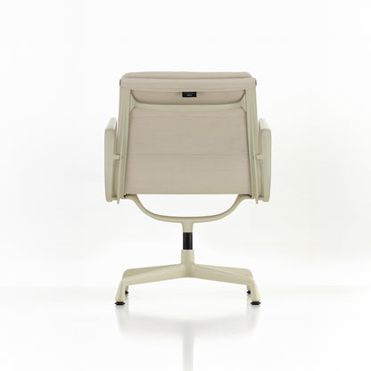 Soft Pad Conference Chair EA 208 by Vitra - Chalk Powder-Coated Aluminium / Track Light Grey Cream (F120)