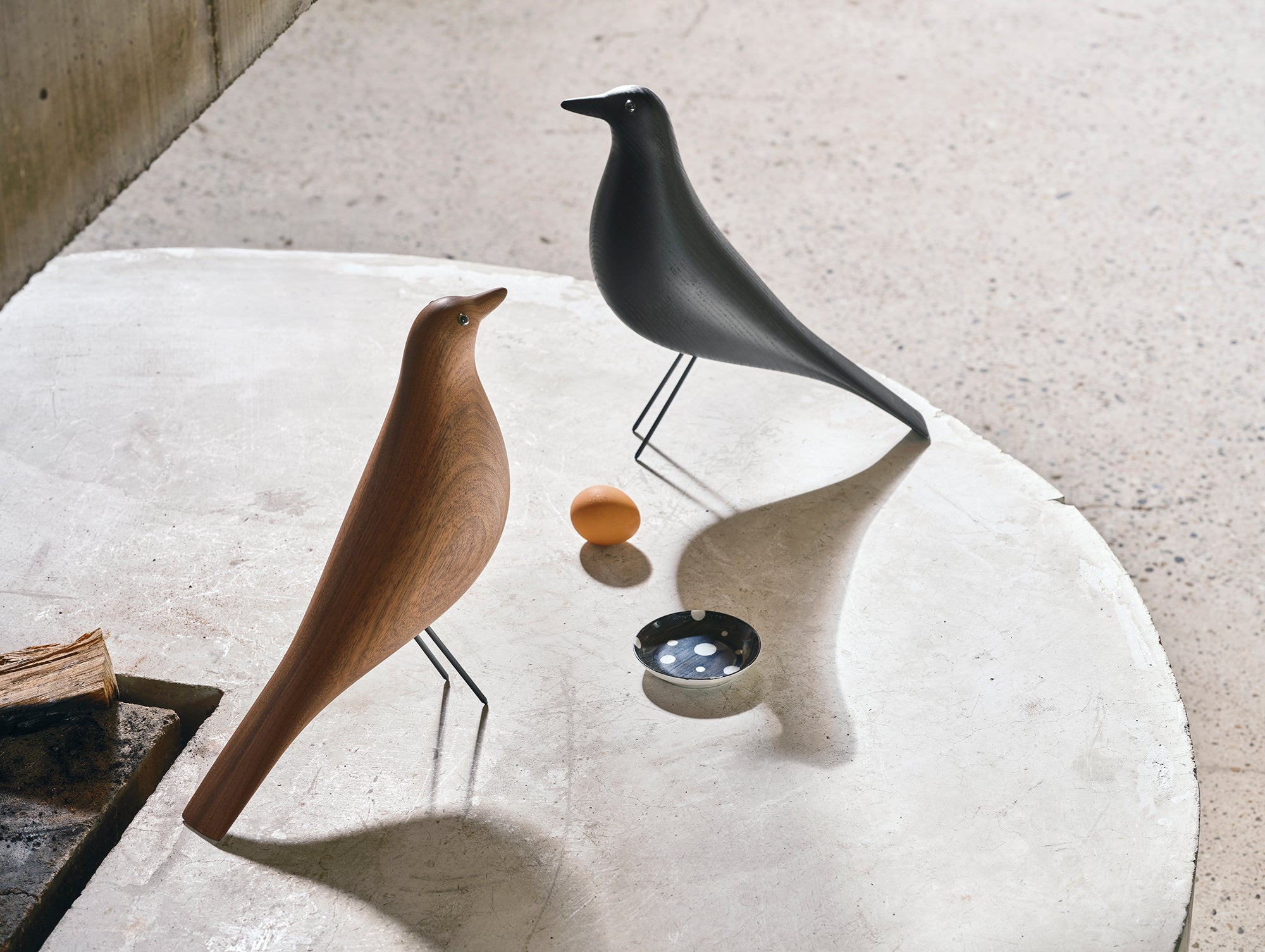イームズ ハウス バード (ウォールナット) by Vitra – Really Well Made