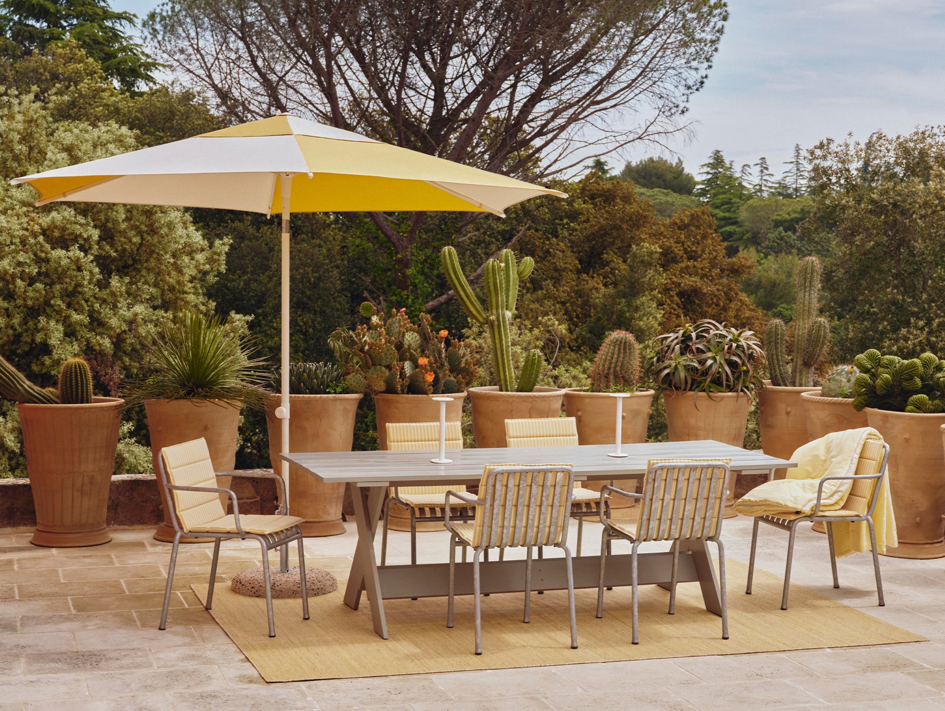 Terrazza Parasol by HAY - Hexagon / Off White and Ochre