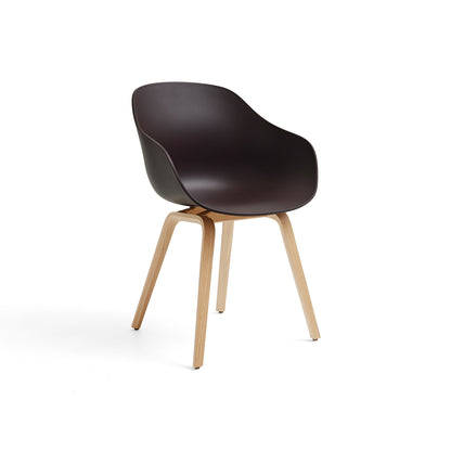 About A Chair AAC 222 - New Colours by HAY / Raisin Shell / Lacquered Oak Base