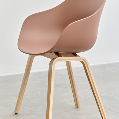 About A Chair AAC 222 - New Colours by HAY / Soft Brick Shell / Lacquered Oak Base