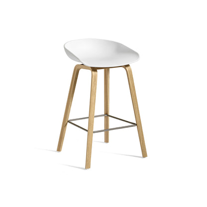 About A Stool AAS 32 by HAY - H 65cm /  White Shell / Lacquered Oak Base