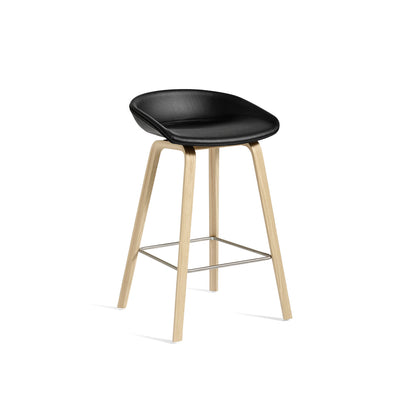 About A Stool AAS 33 by HAY - Black Sierra Leather / Lacquered Oak Base