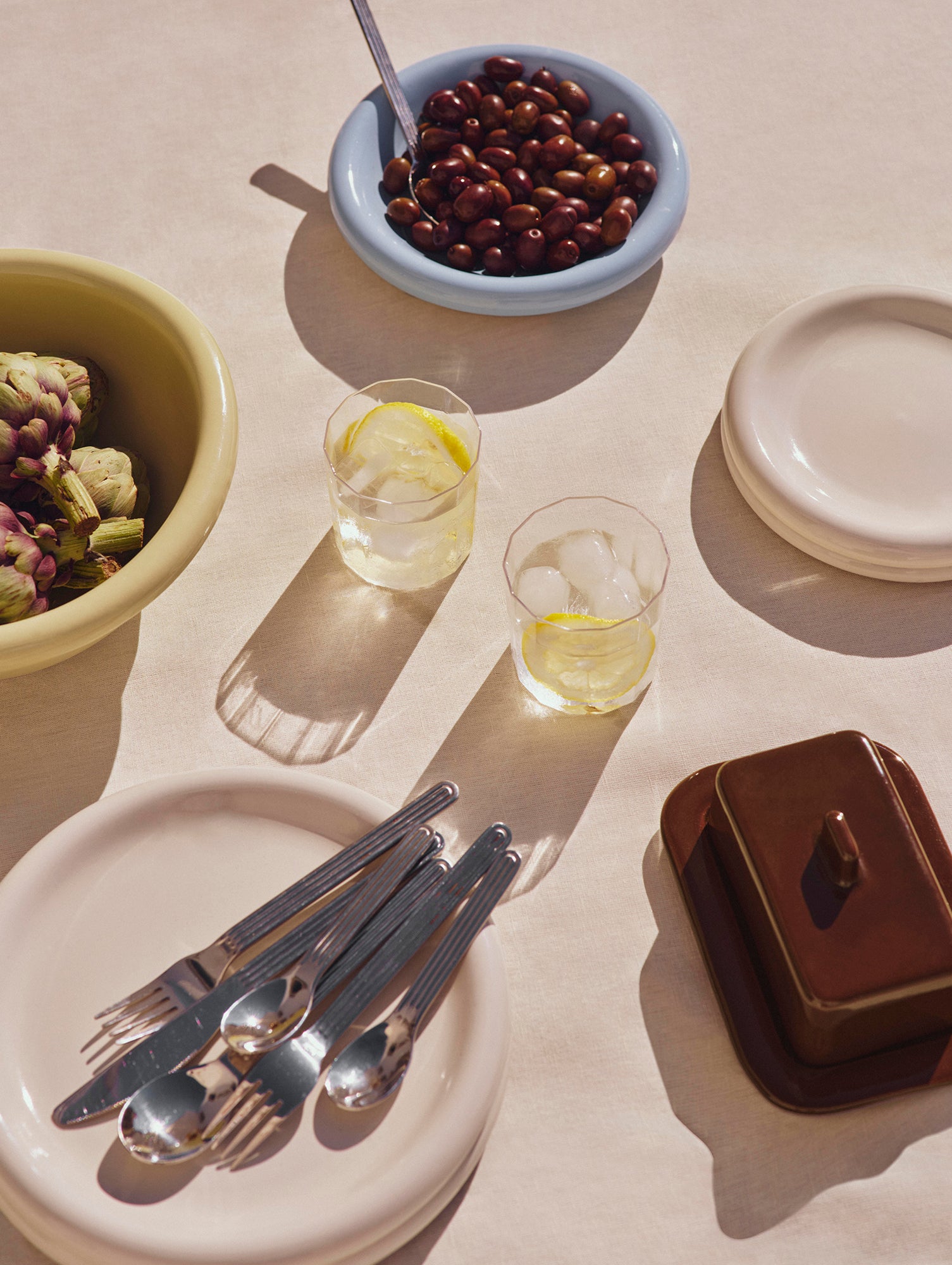 Barro Butter Dish by HAY - Burgundy