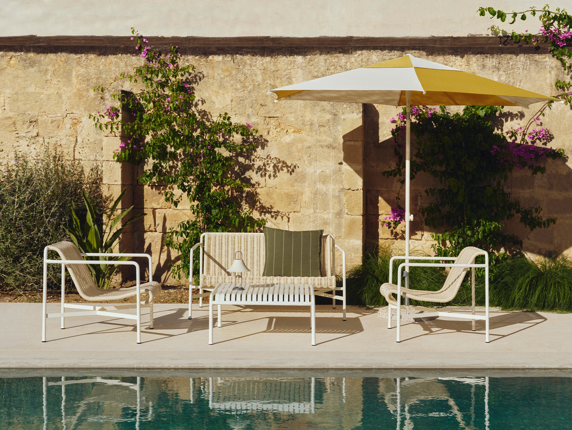 Terrazza Parasol by HAY - Hexagon / Off White and Ochre