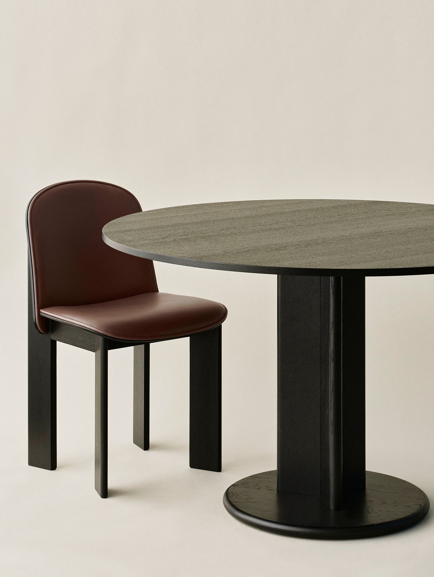 Chisel 29 Table - Round