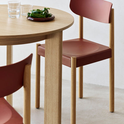 Chisel 20 Table Round by HAY - D90 cm / Lacquered Oak Veneer