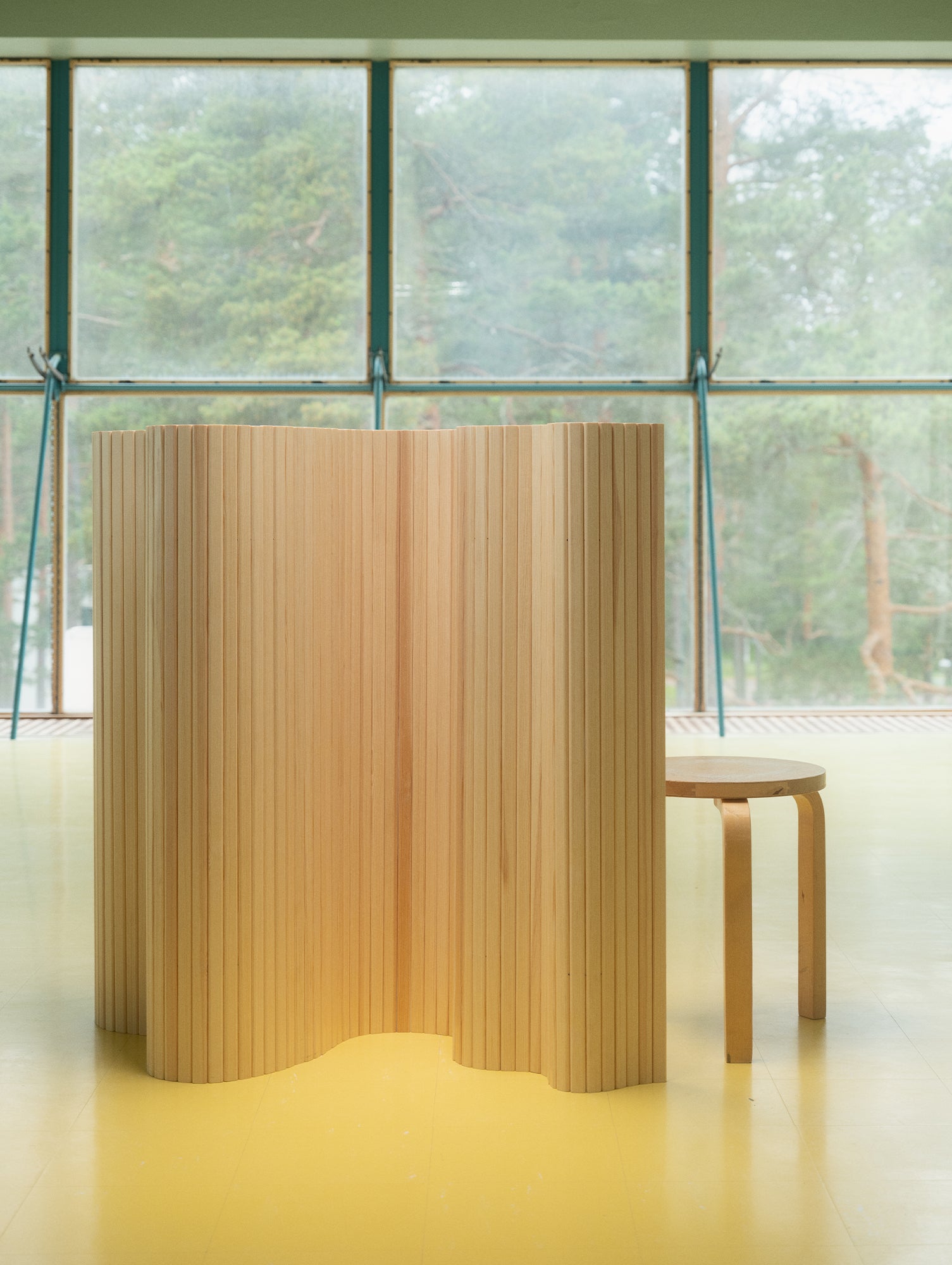 Screen 100D by Artek