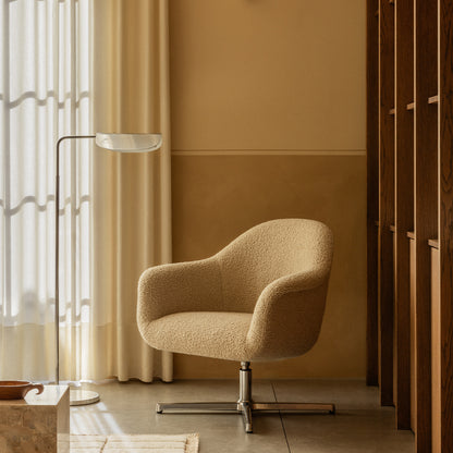 Wing Floor Lamp by Audo Copenhagen - Polished Aluminium