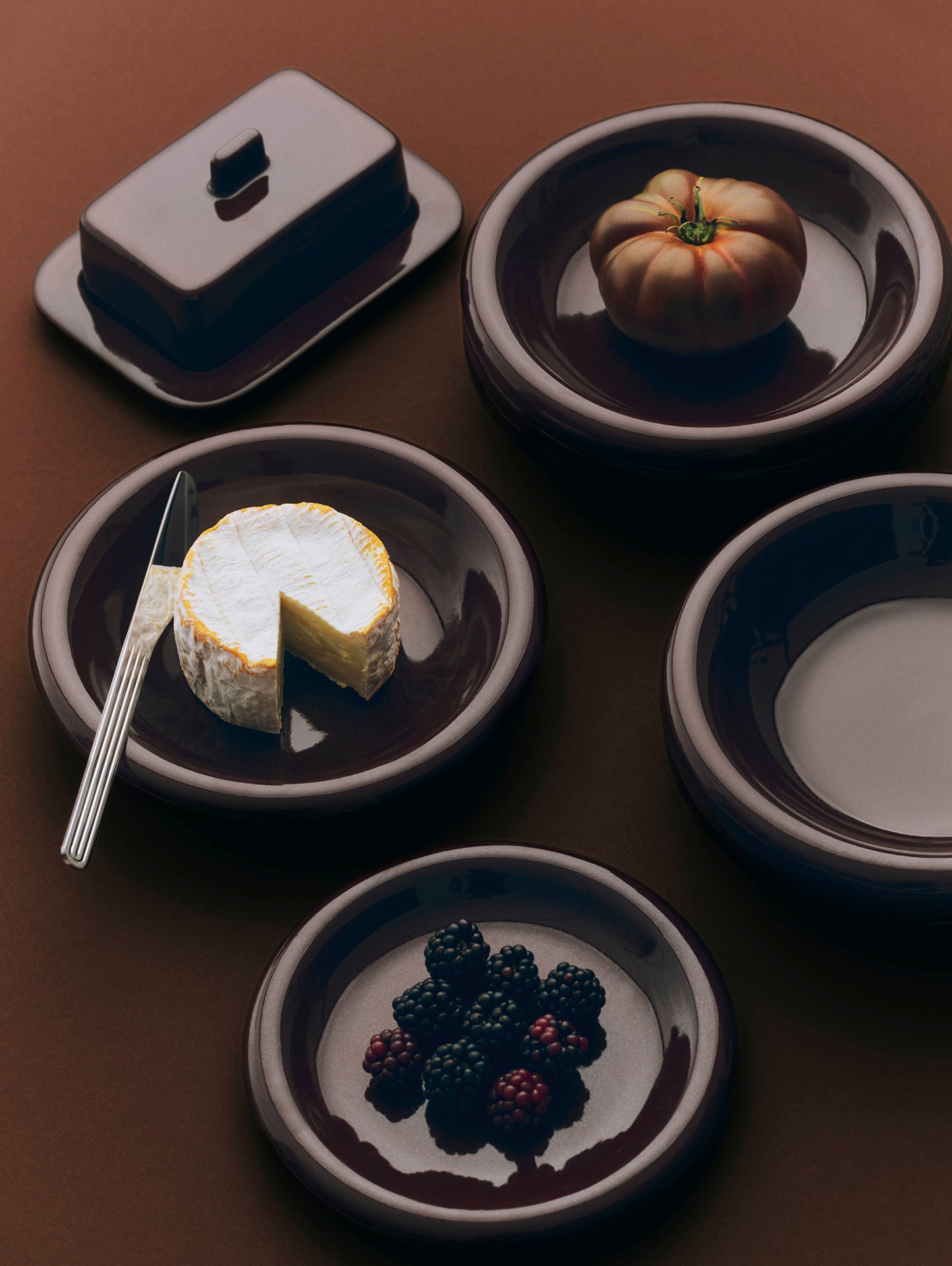 Barro Butter Dish by HAY - Burgundy