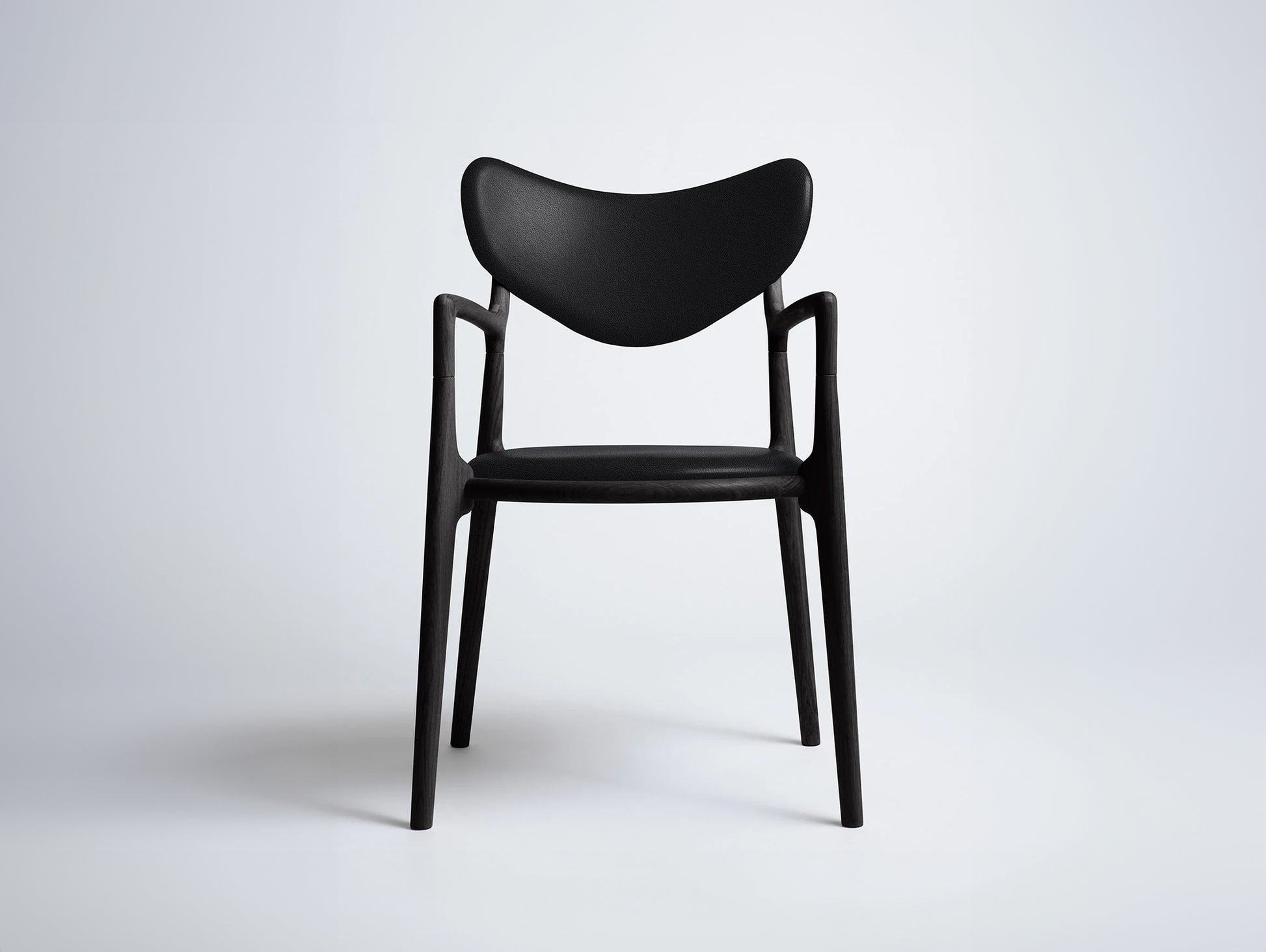 Salon Chair by Ro Collection - Black Oak / Exclusive Black