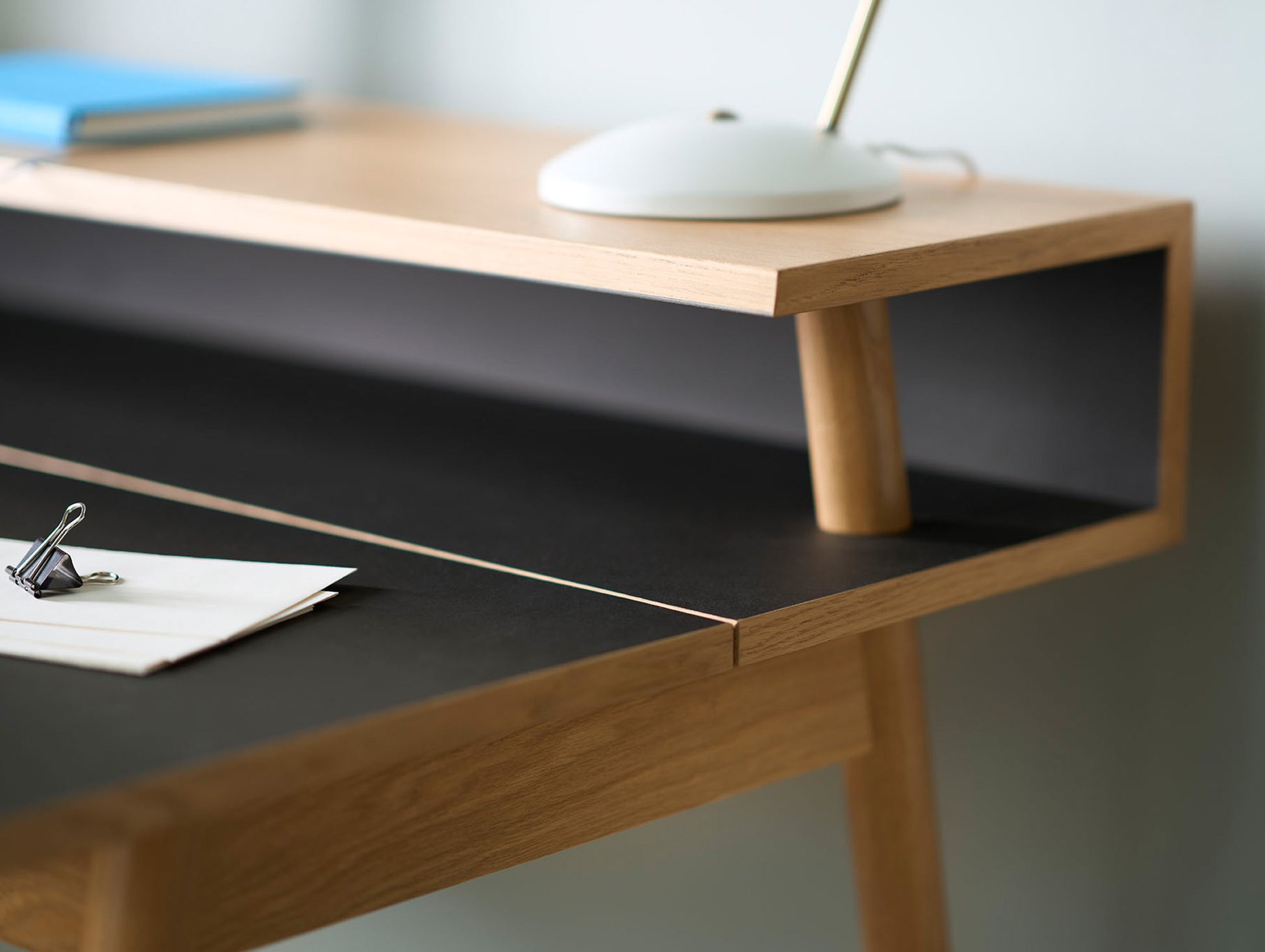 C68 Norrebro Desk by FDB Mobler - Nero Linoleum Tabletop